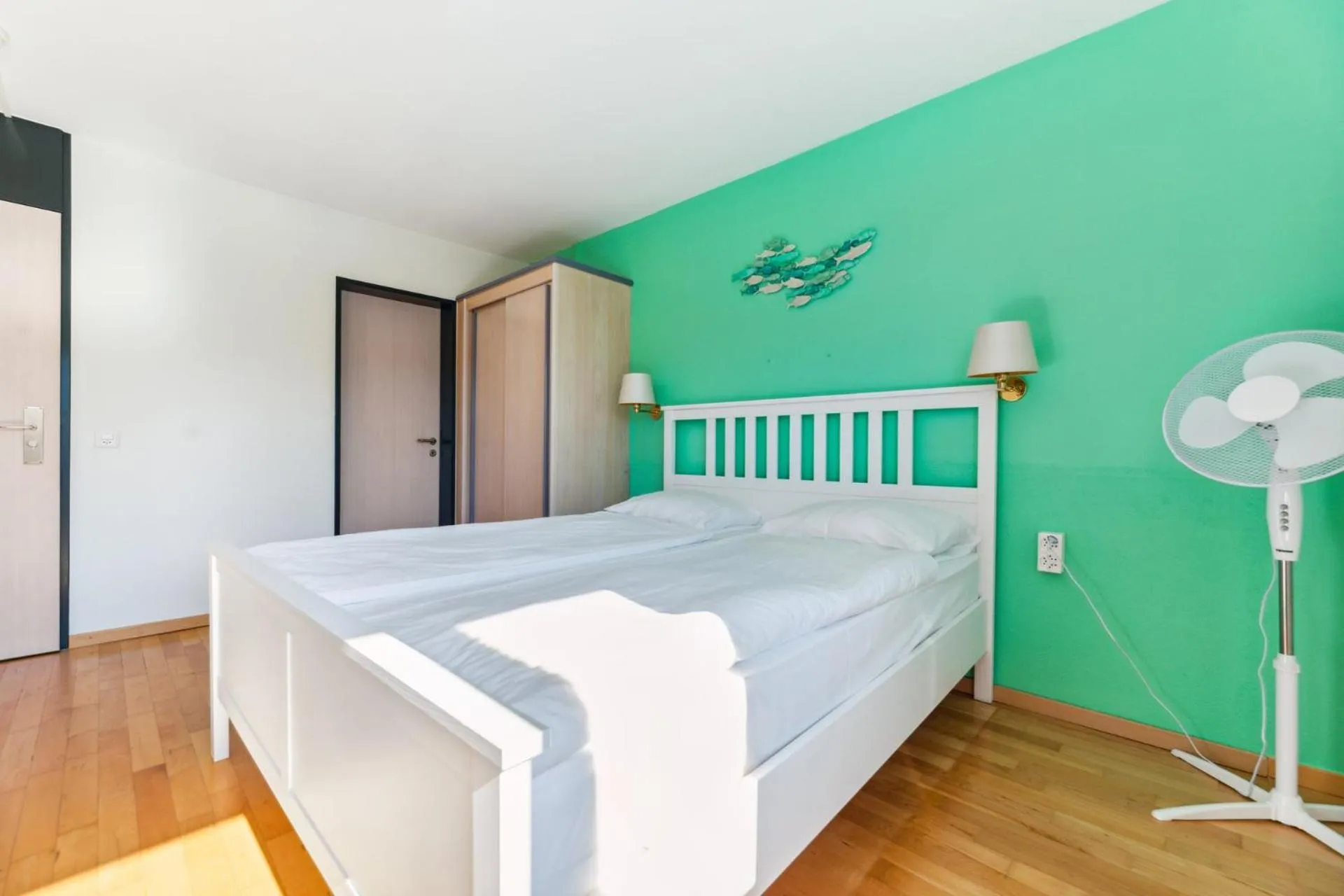 Bed in becozy du Lac Self-Check In Hotel Riviera Edition