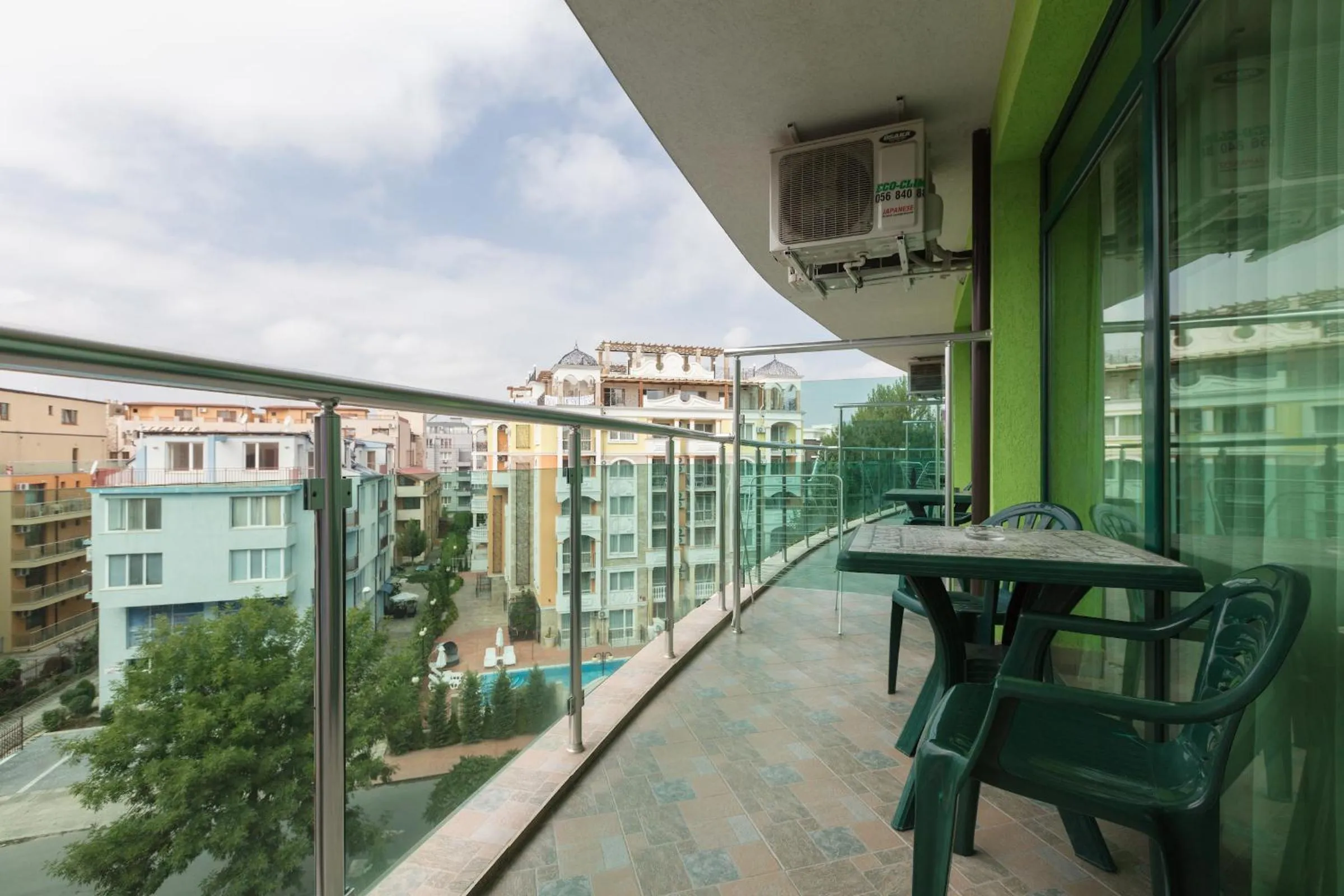 Balcony/Terrace in Hotel L&B- Free parking