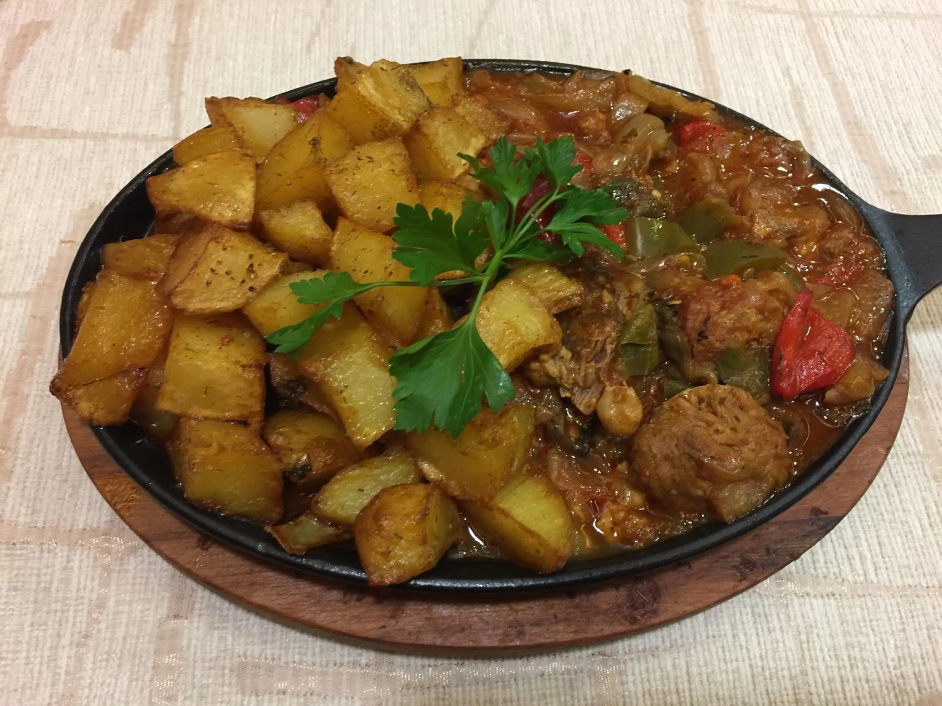 Food in Hotel L&B- Free parking