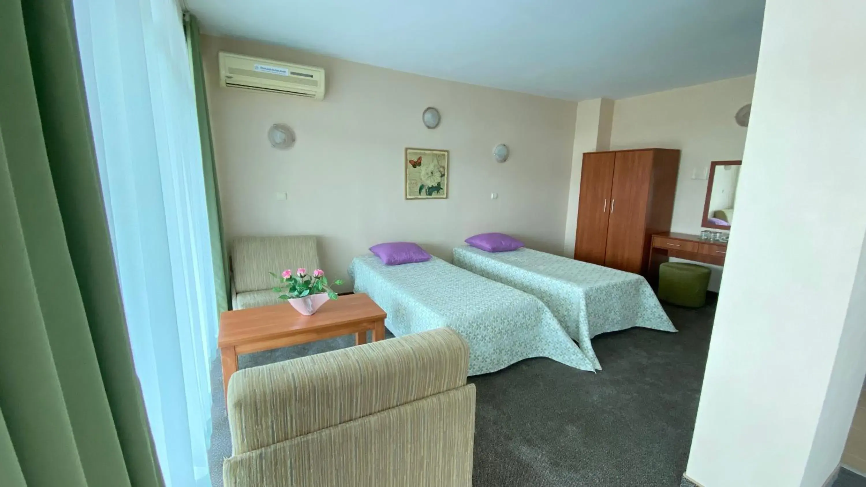 Photo of the whole room, Bed in Hotel L&B- Free parking Photo of the whole room, Bed in Hotel L&B- Free parking