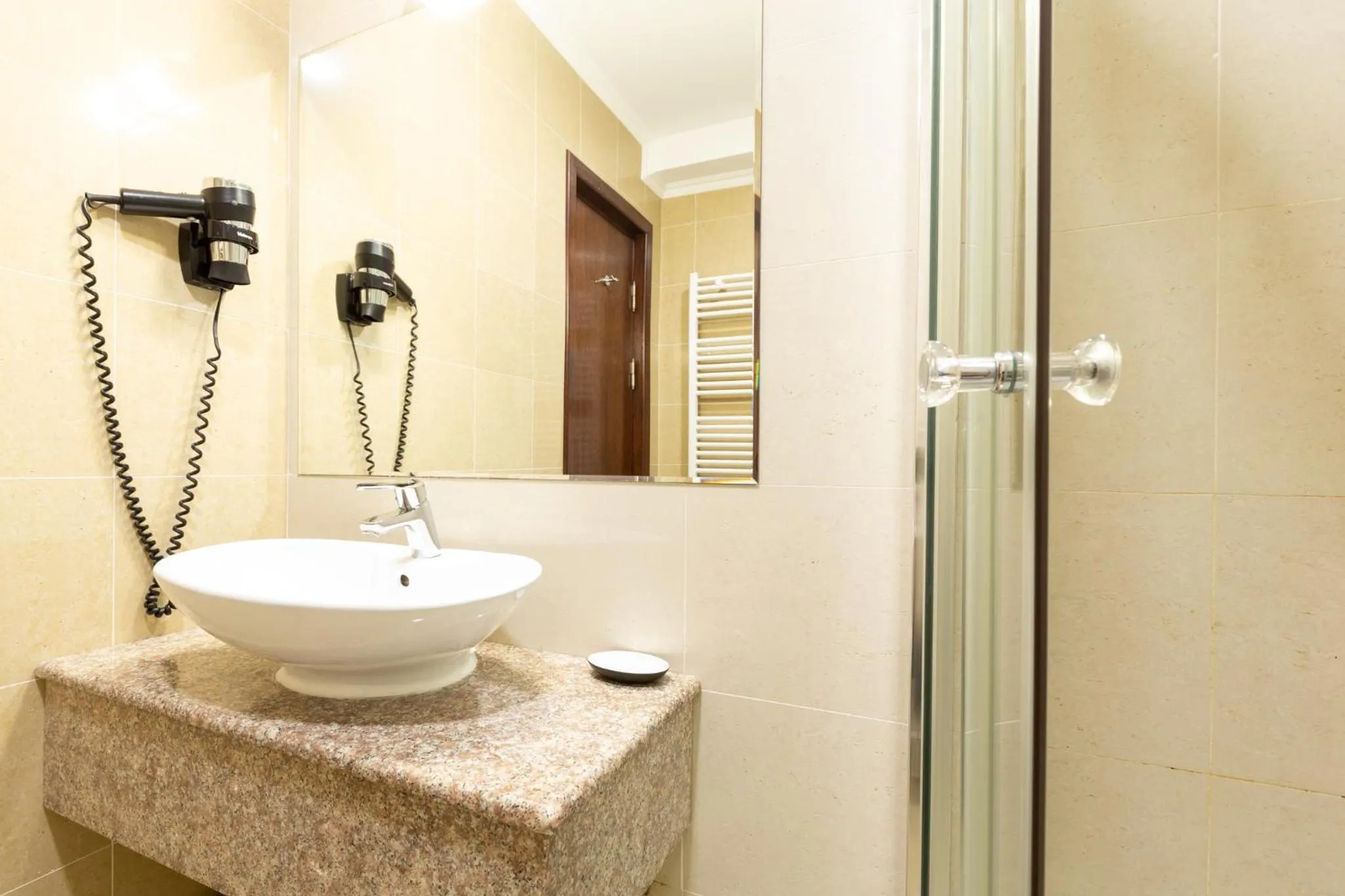 Bathroom in Hotel Bueno