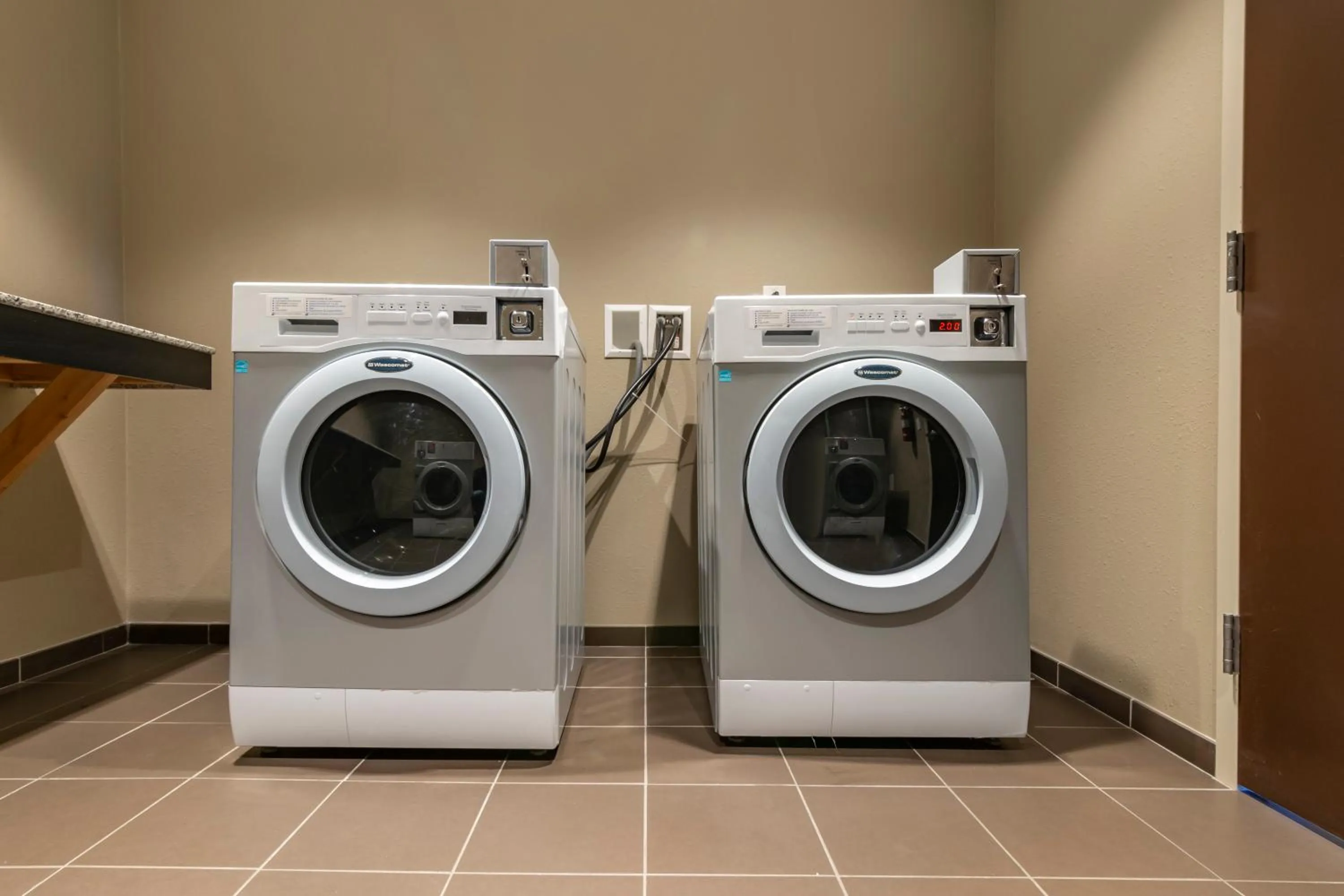 laundry in Comfort Inn St Louis Airport