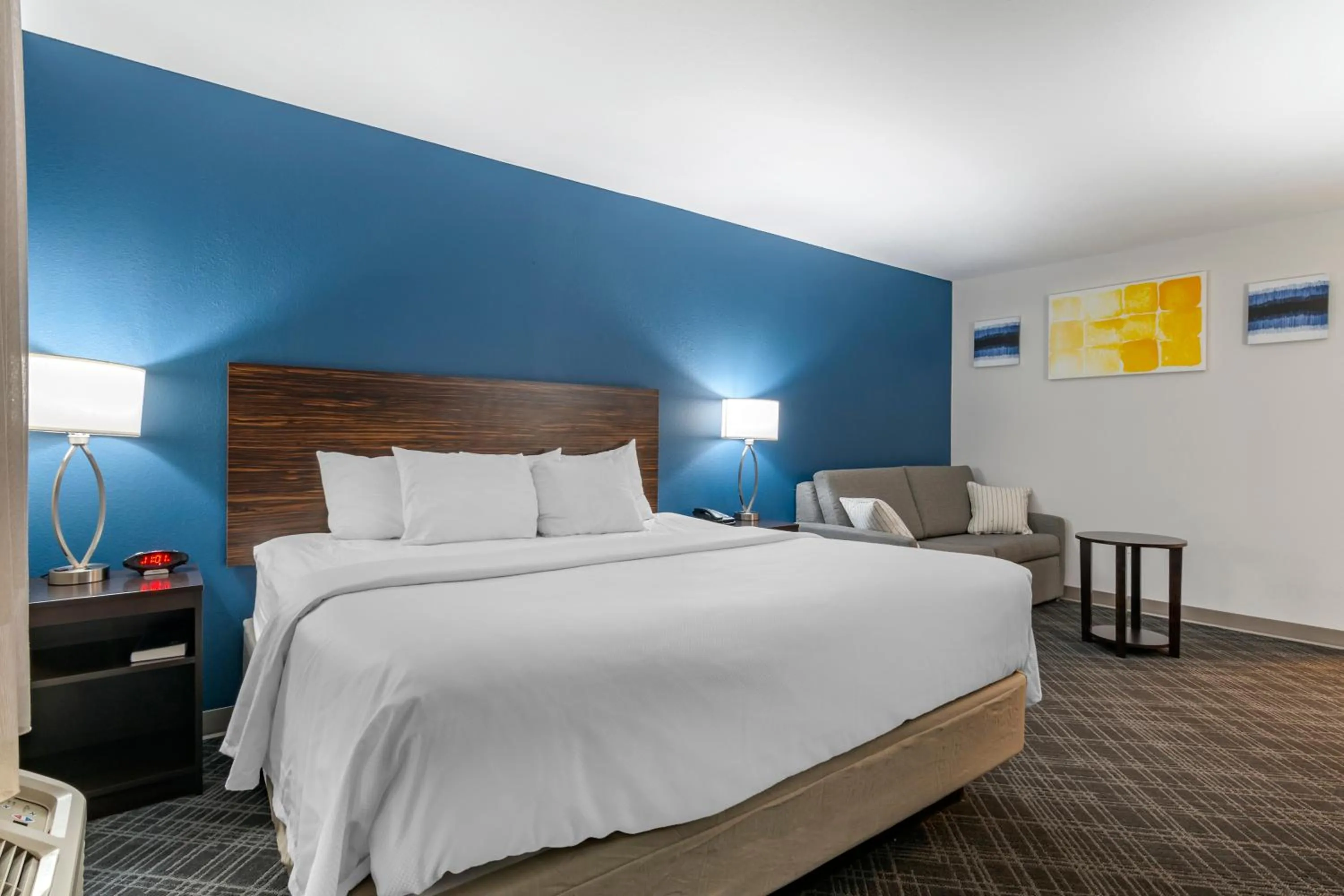 Bedroom, Bed in Comfort Inn St Louis Airport