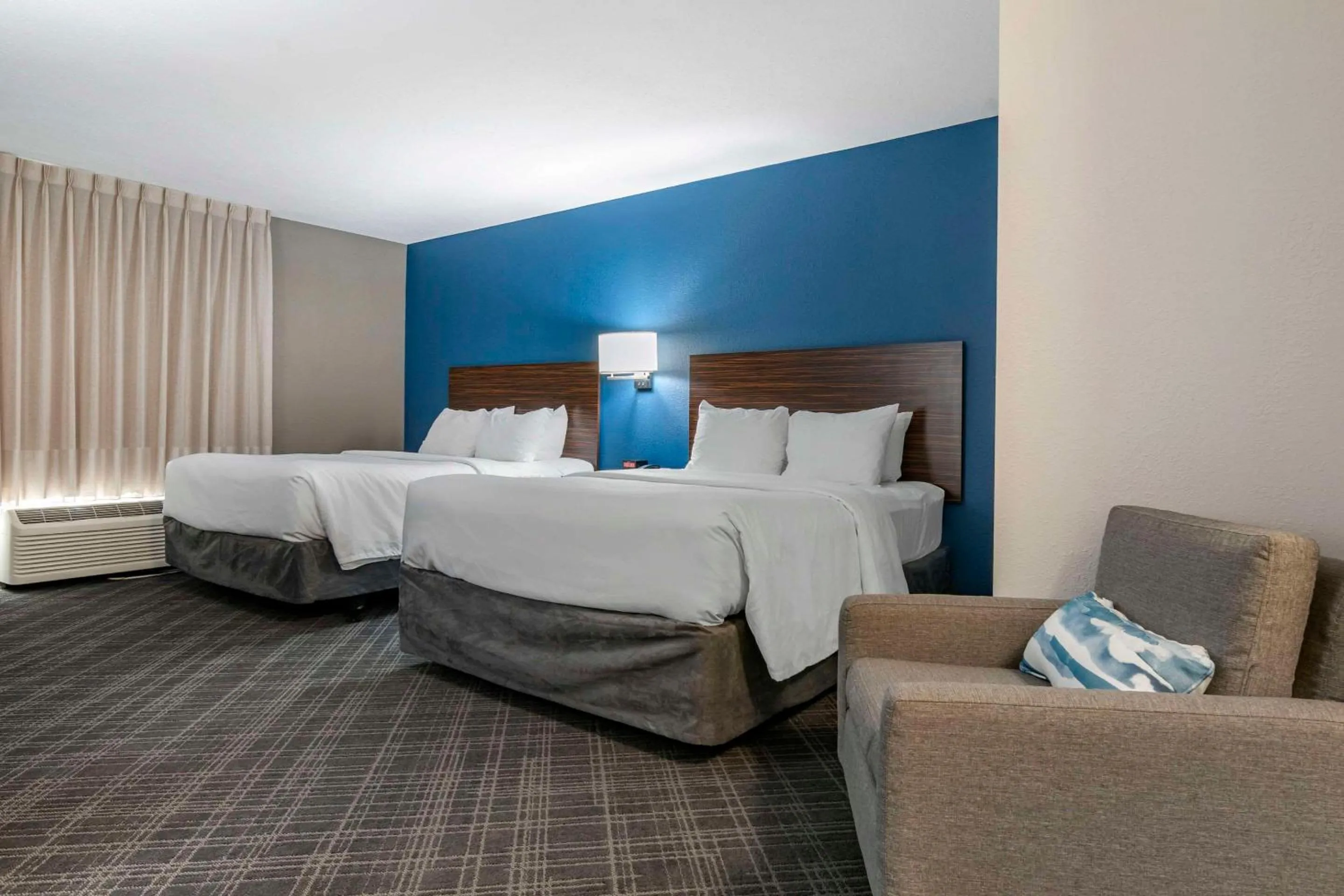 Bedroom, Bed in Comfort Inn St Louis Airport