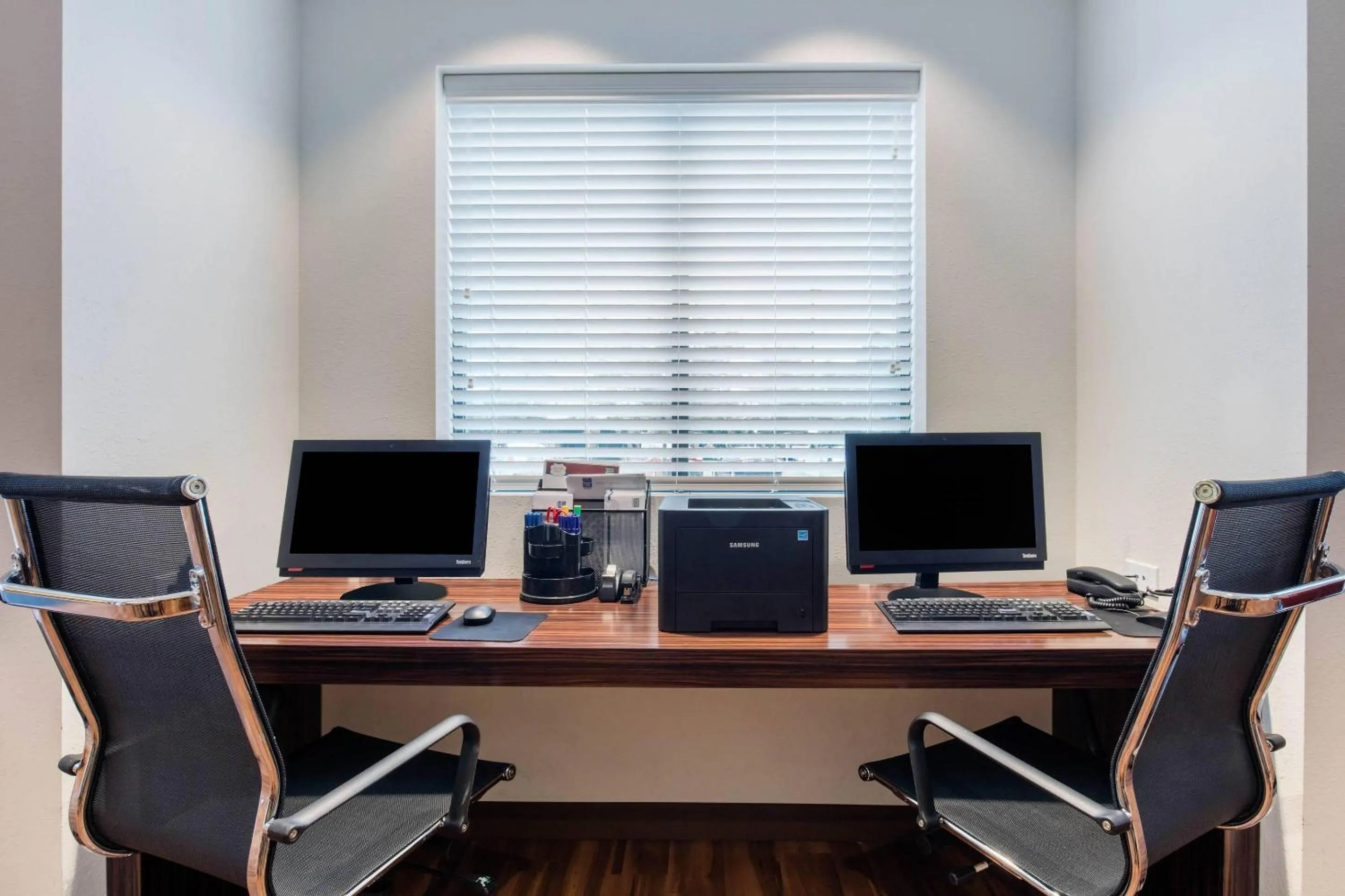 Business facilities in MainStay Suites St Louis Airport