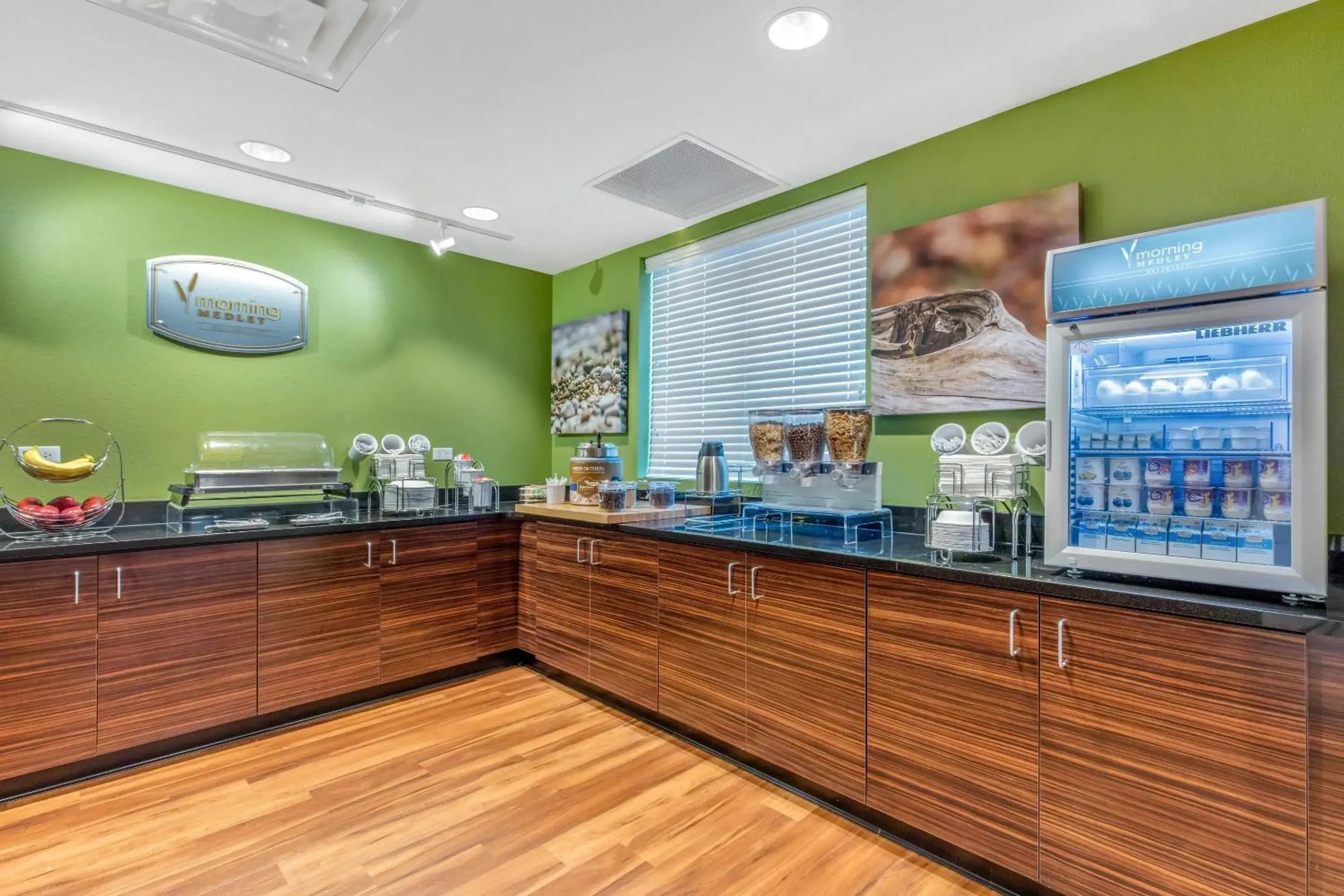 Breakfast in MainStay Suites St Louis Airport Breakfast in MainStay Suites St Louis Airport