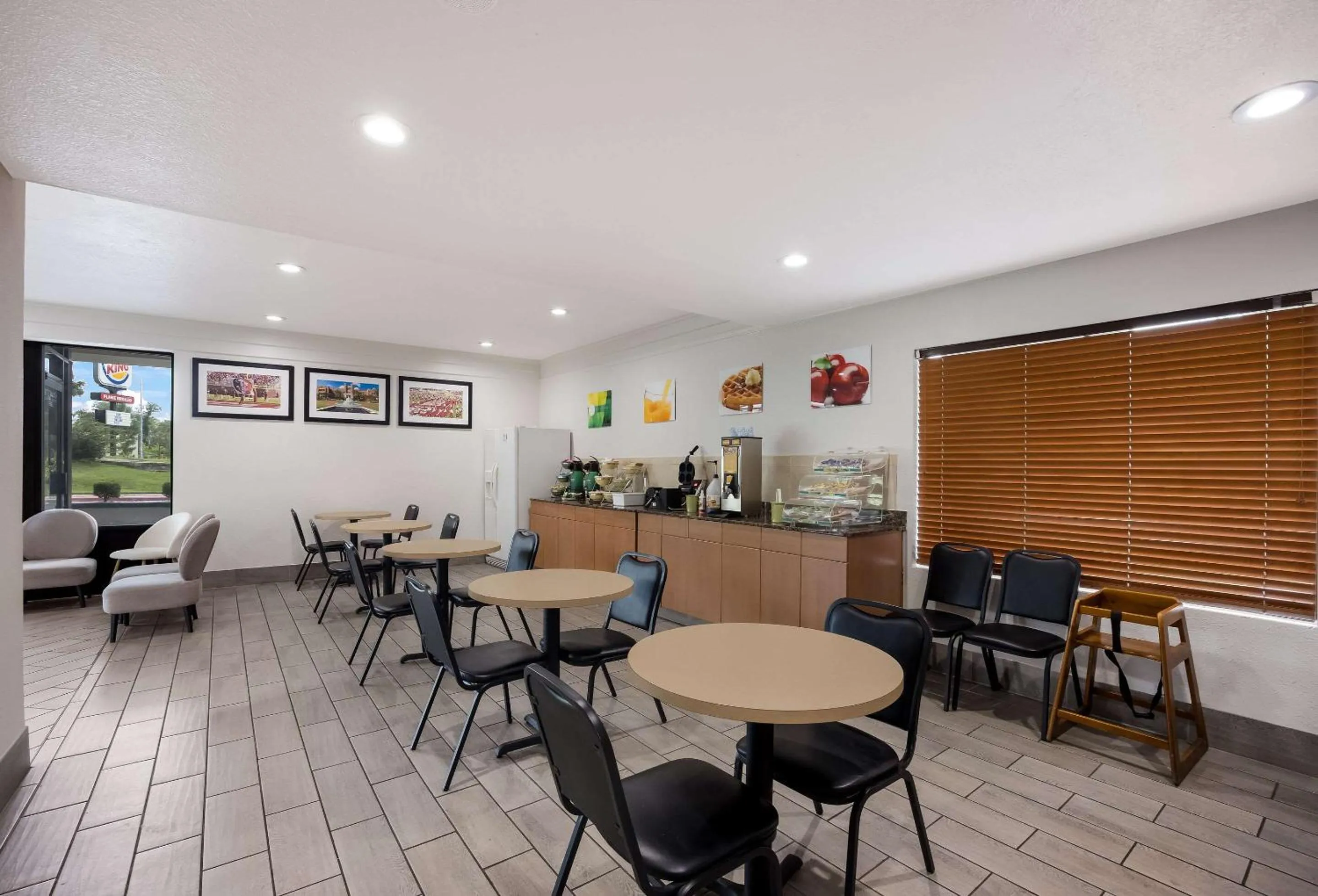 Breakfast in Quality Inn Tallahassee near University