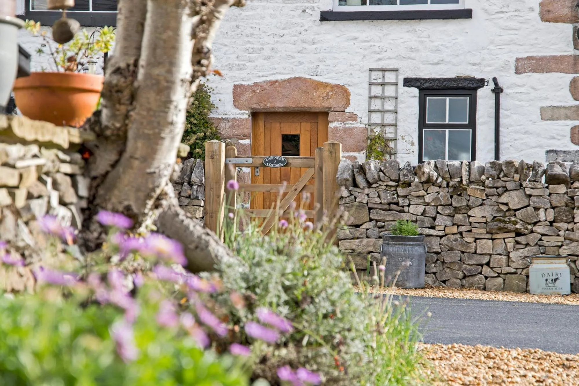 Property building in Hawthorn Farm Guest House