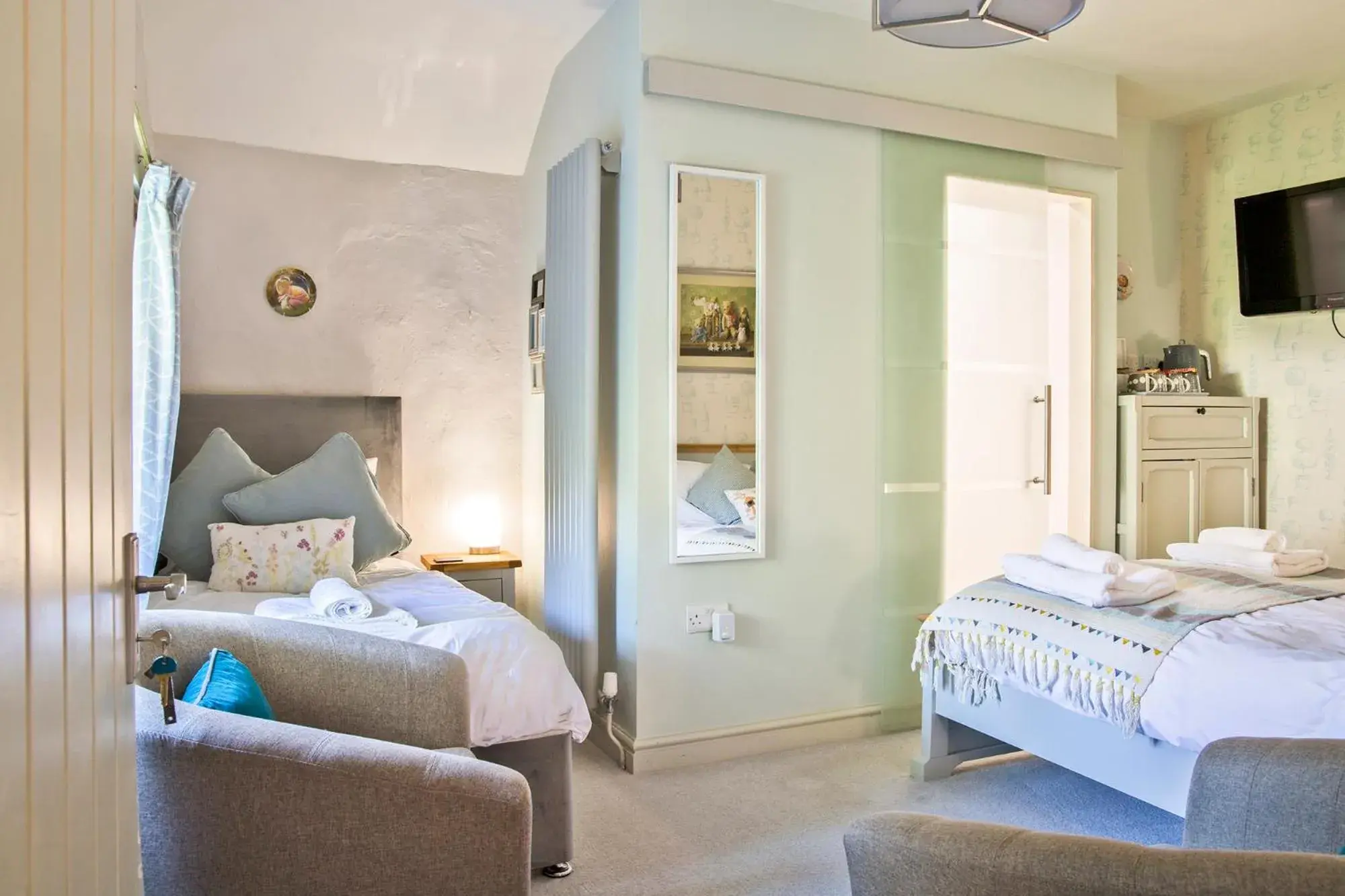 Standard Triple Room - Not Pet Friendly in Hawthorn Farm Guest House Standard Triple Room - Not Pet Friendly in Hawthorn Farm Guest House