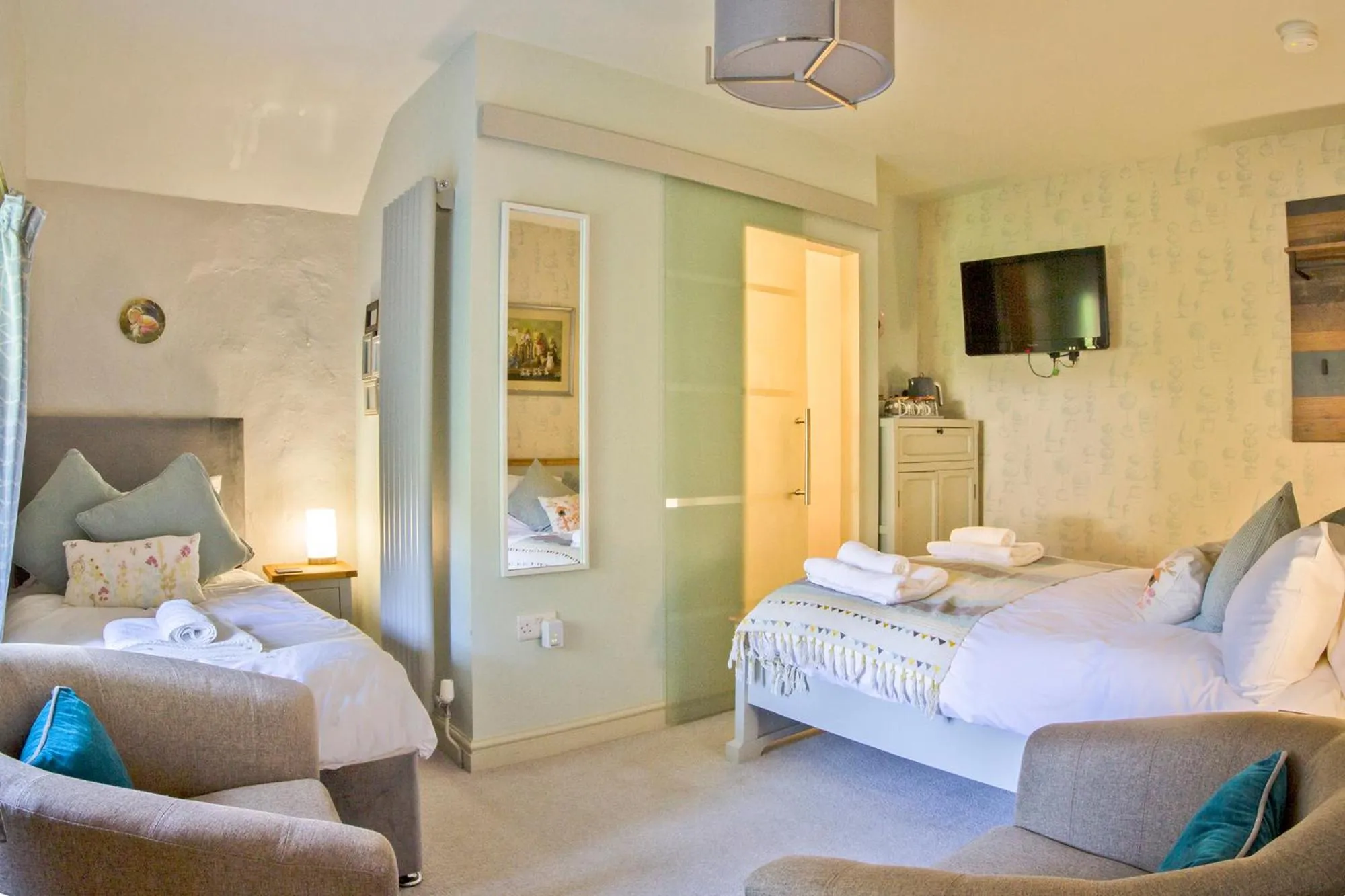 Bedroom, Bed in Hawthorn Farm Guest House