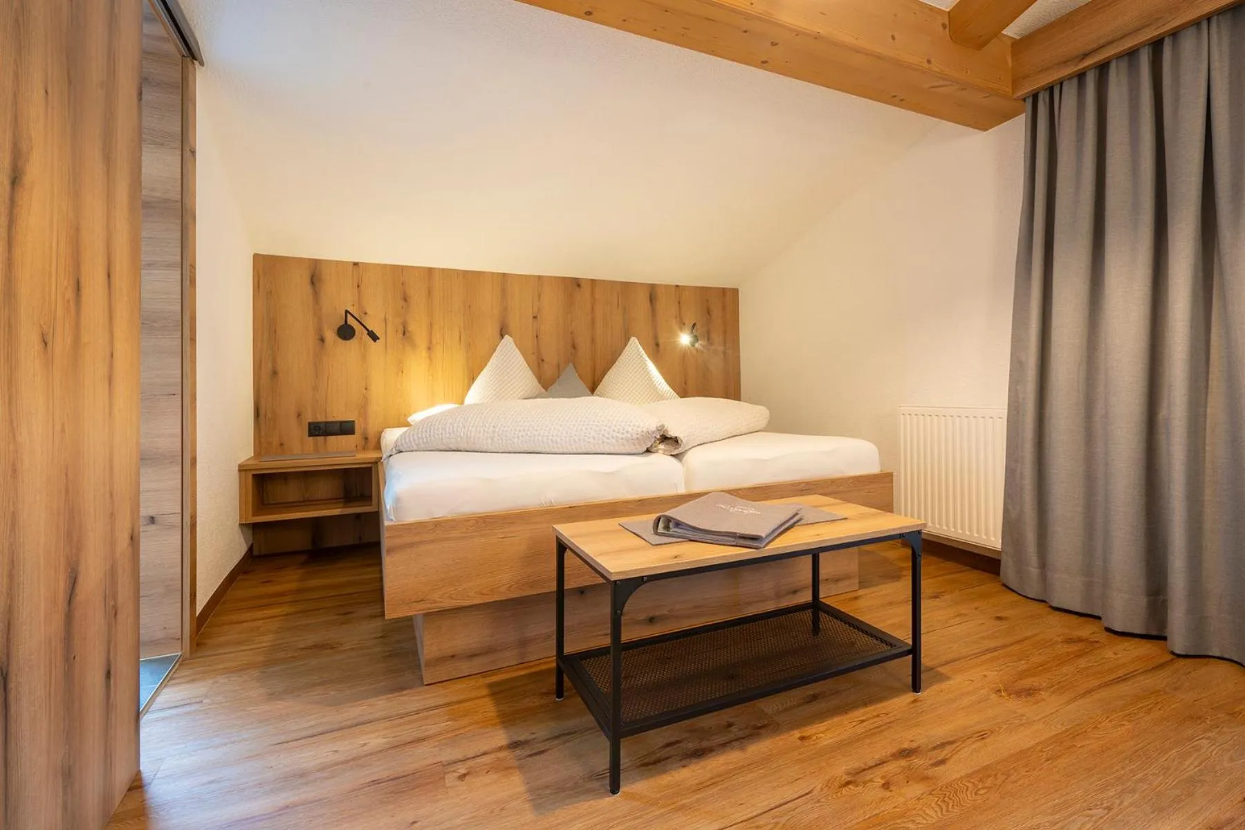 Bedroom, Bed in LEOPOLDINE Apart Zimmer