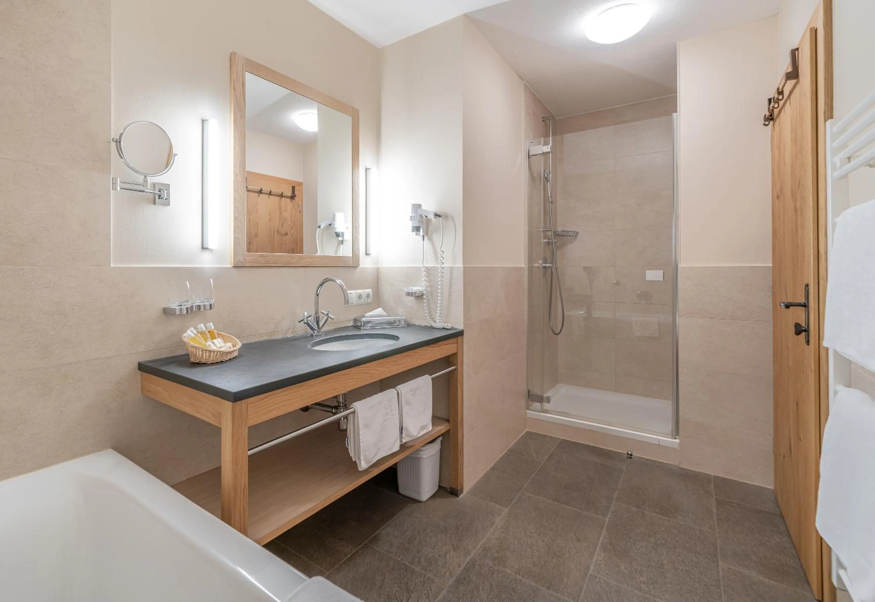 Hotel Enzian & Apartmenthotel Johannes