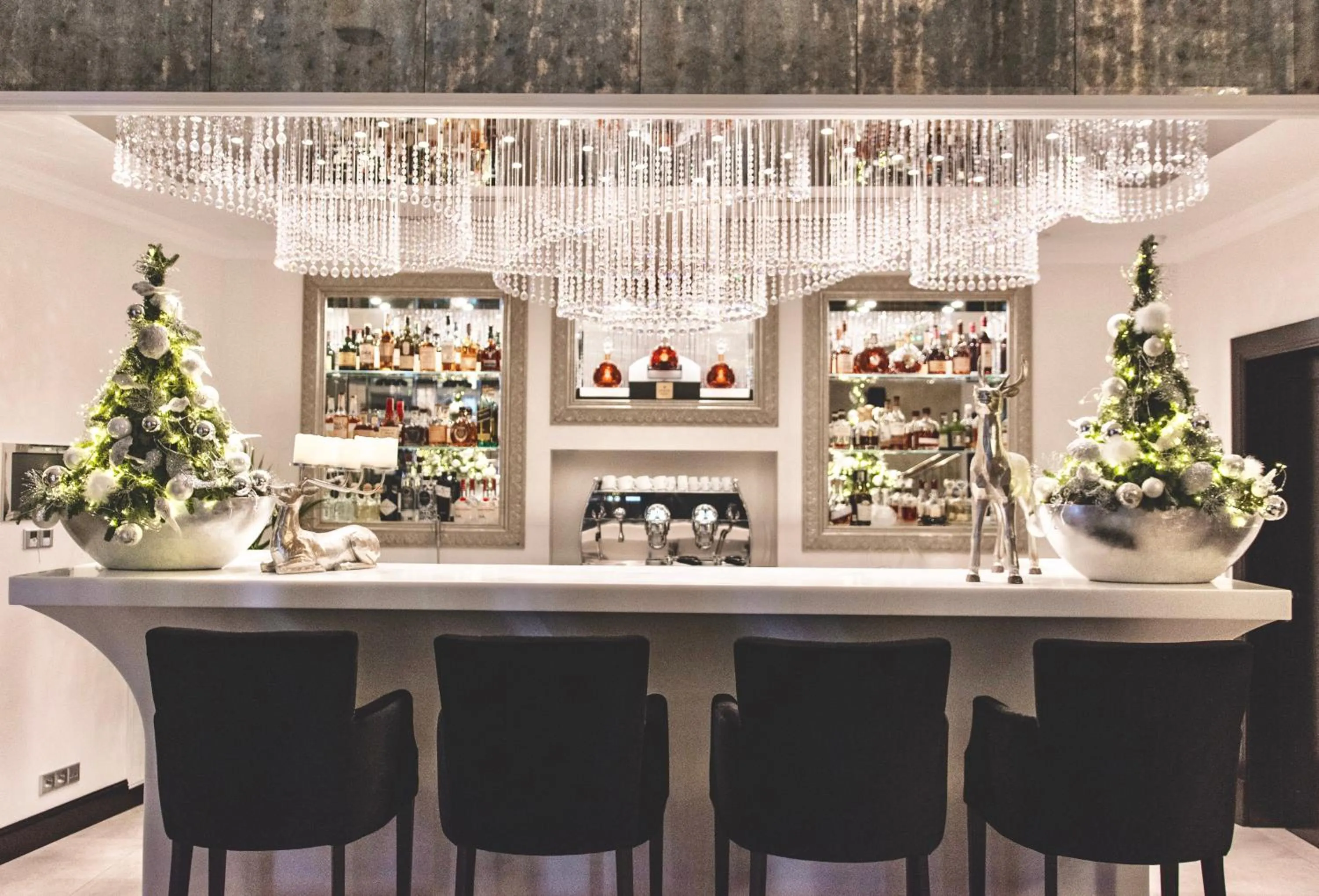 Restaurant/places to eat in PALOMA Průhonice