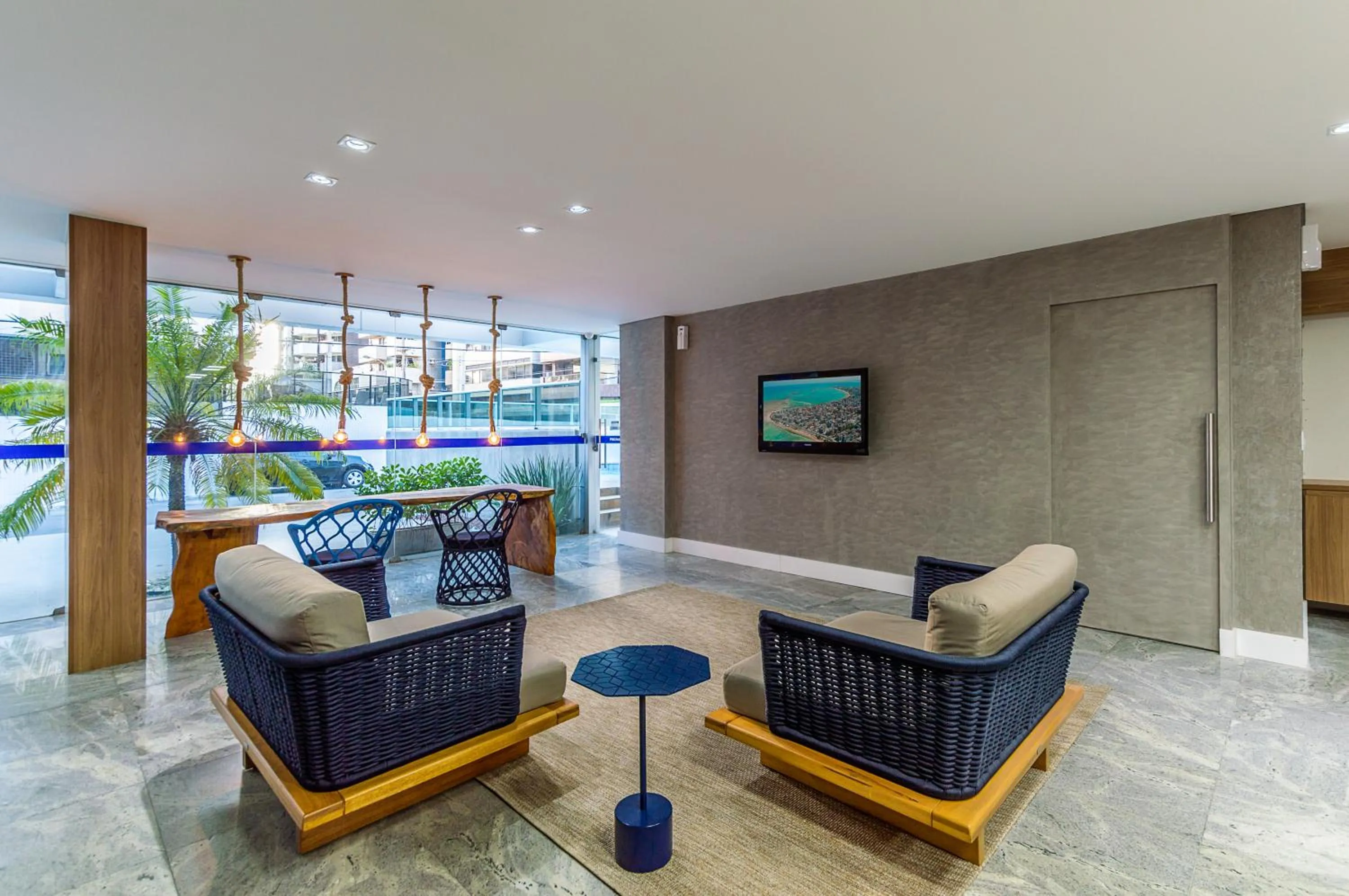 Communal lounge/ TV room in Hotel Costamar Ponta Verde