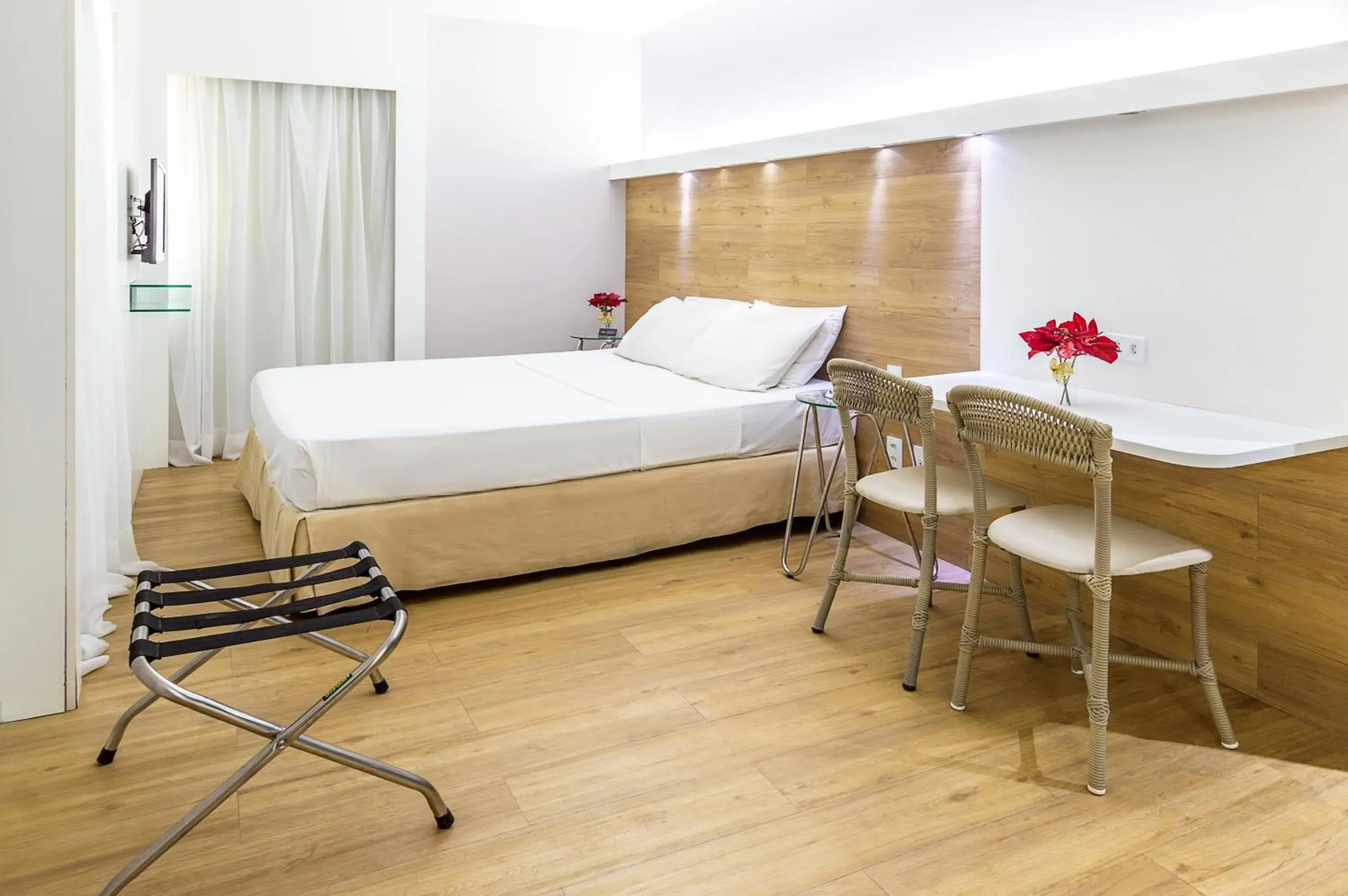 Premium Double Bed (no sea view) in Hotel Costamar Ponta Verde Premium Double Bed (no sea view) in Hotel Costamar Ponta Verde
