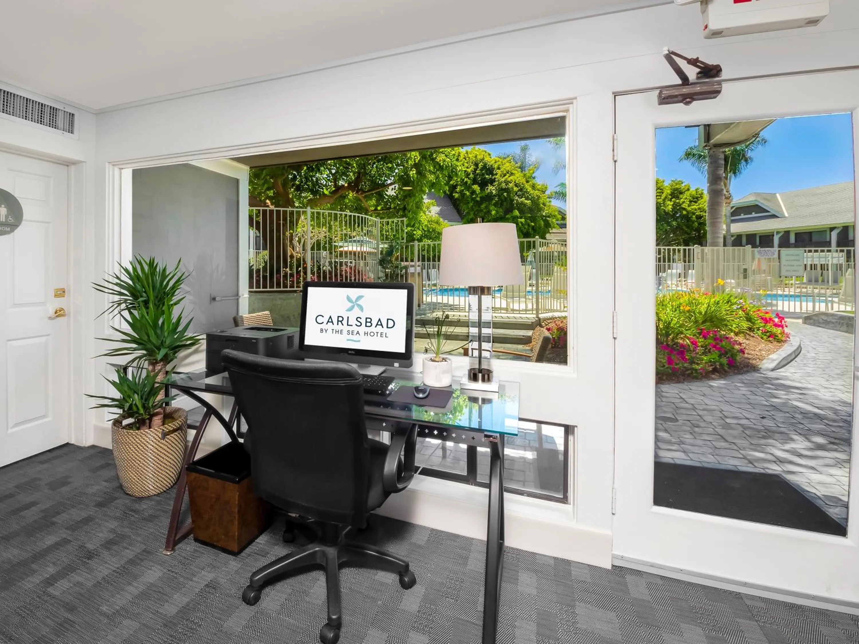 Business facilities in Carlsbad by the Sea Hotel