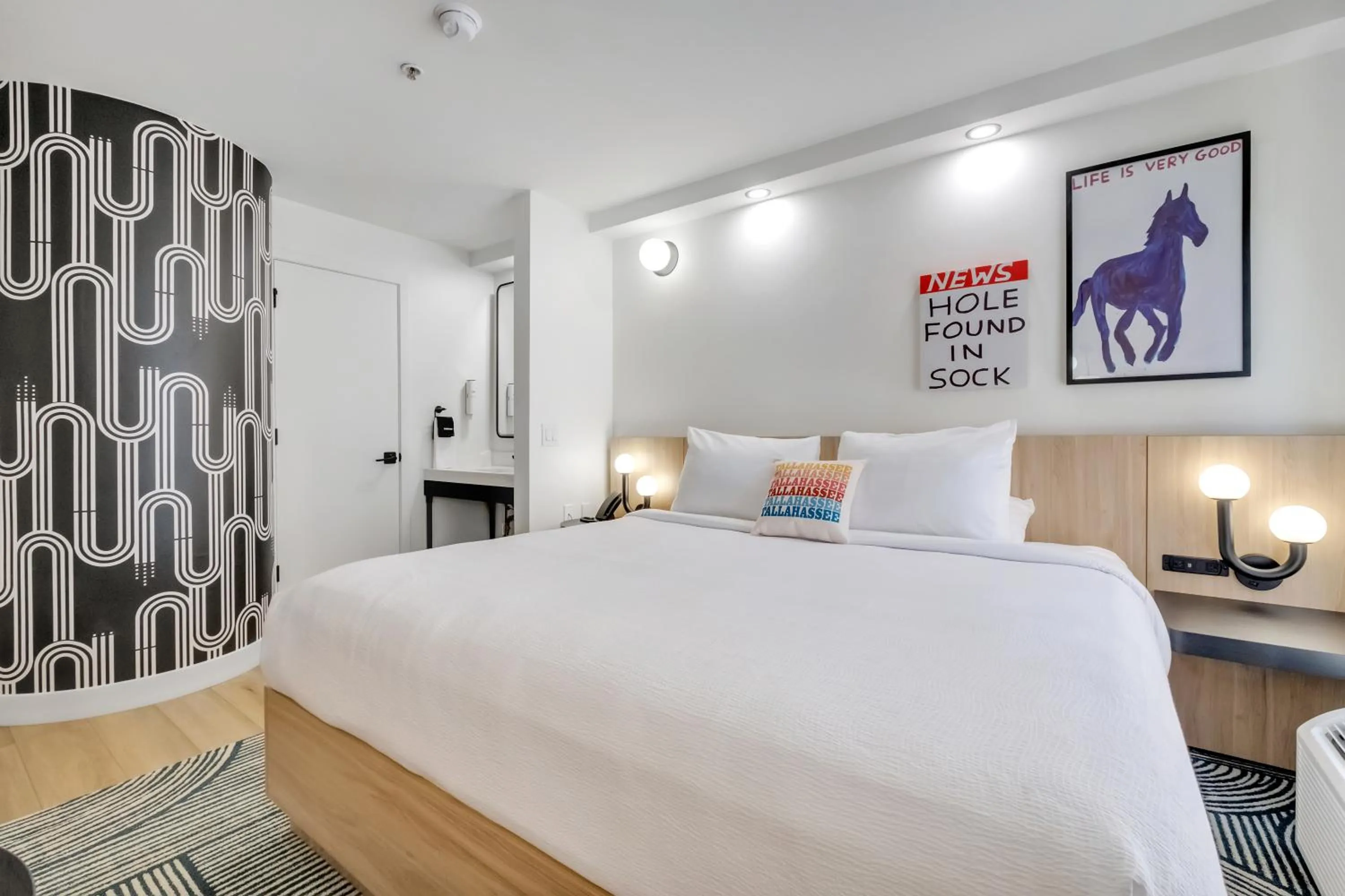 Bed in BOB Hotels Tallahassee - Boutique on Budget