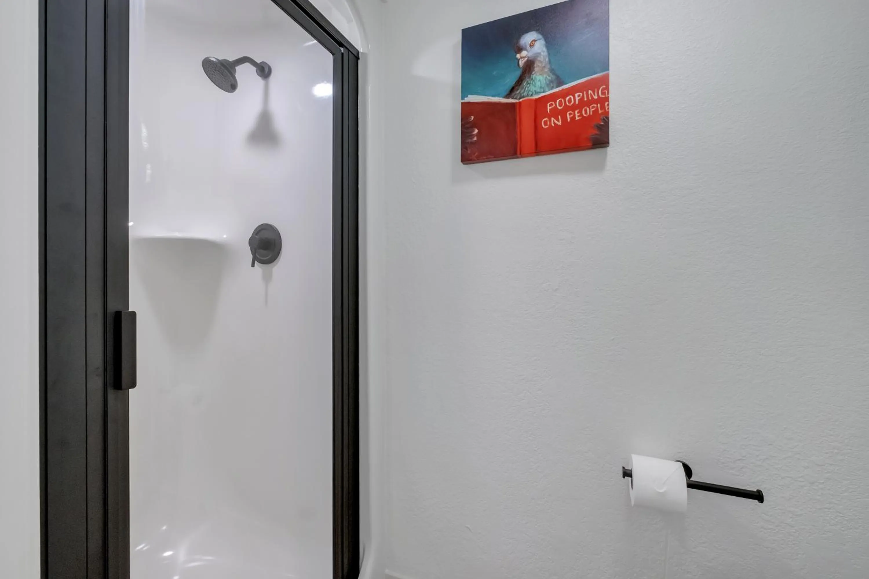 Shower in BOB Hotels Tallahassee - Boutique on Budget