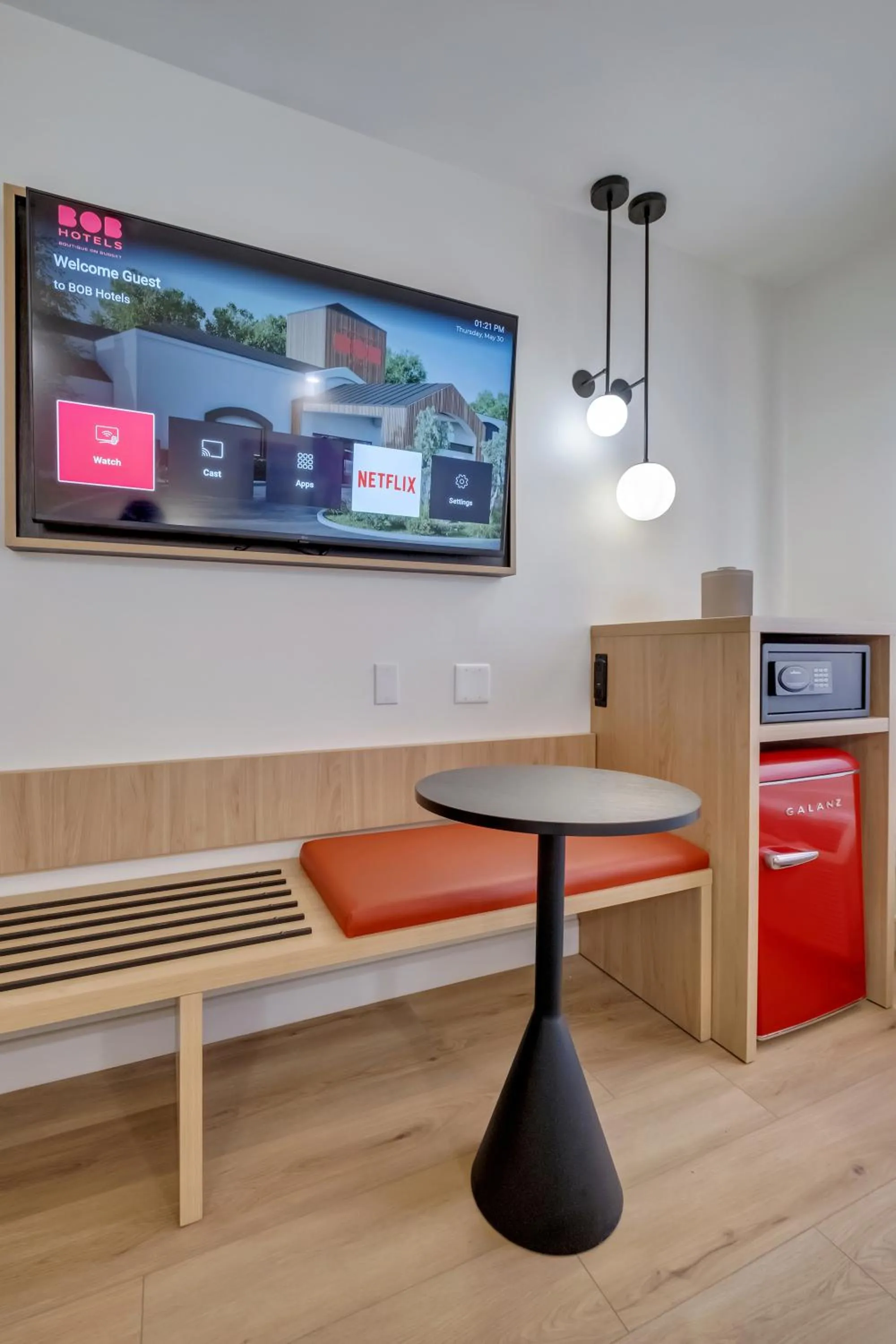 TV and multimedia in BOB Hotels Tallahassee - Boutique on Budget