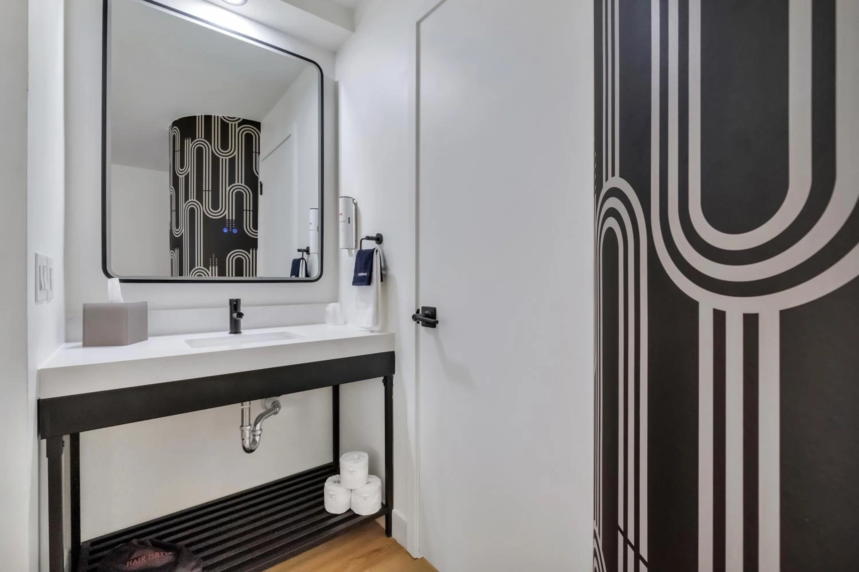 Bathroom in BOB Hotels Tallahassee - Boutique on Budget