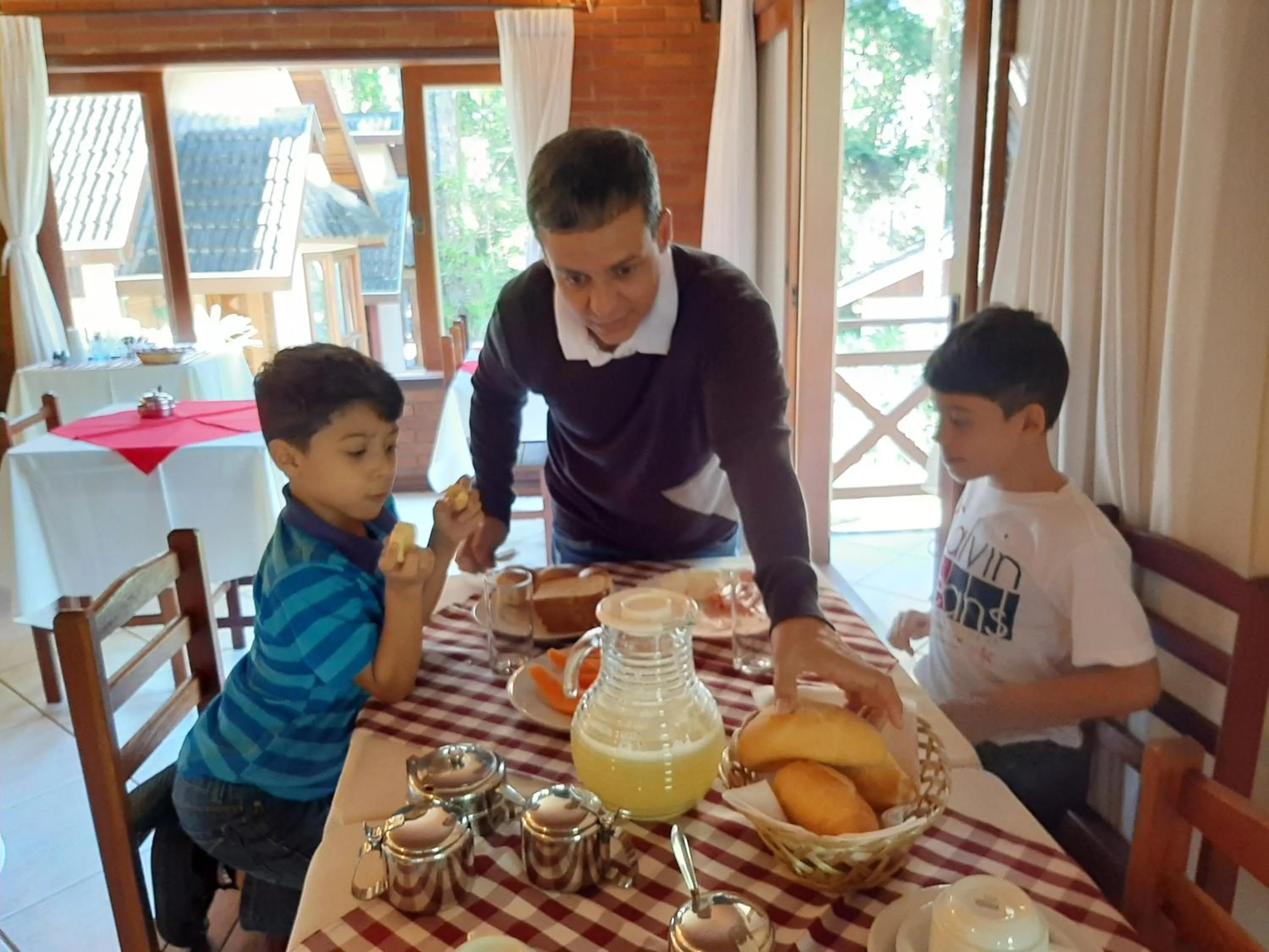 Breakfast in Pousada Solar das Montanhas