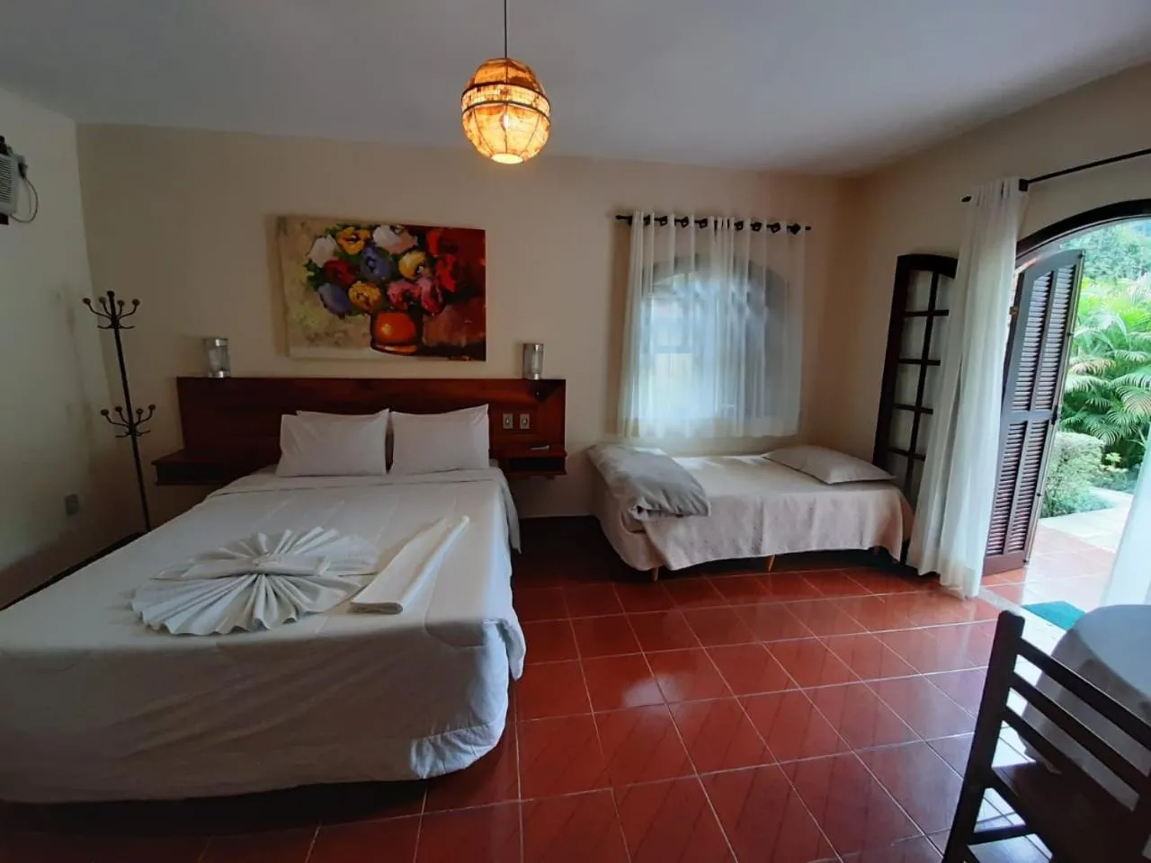 Photo of the whole room, Bed in Pousada Solar das Montanhas