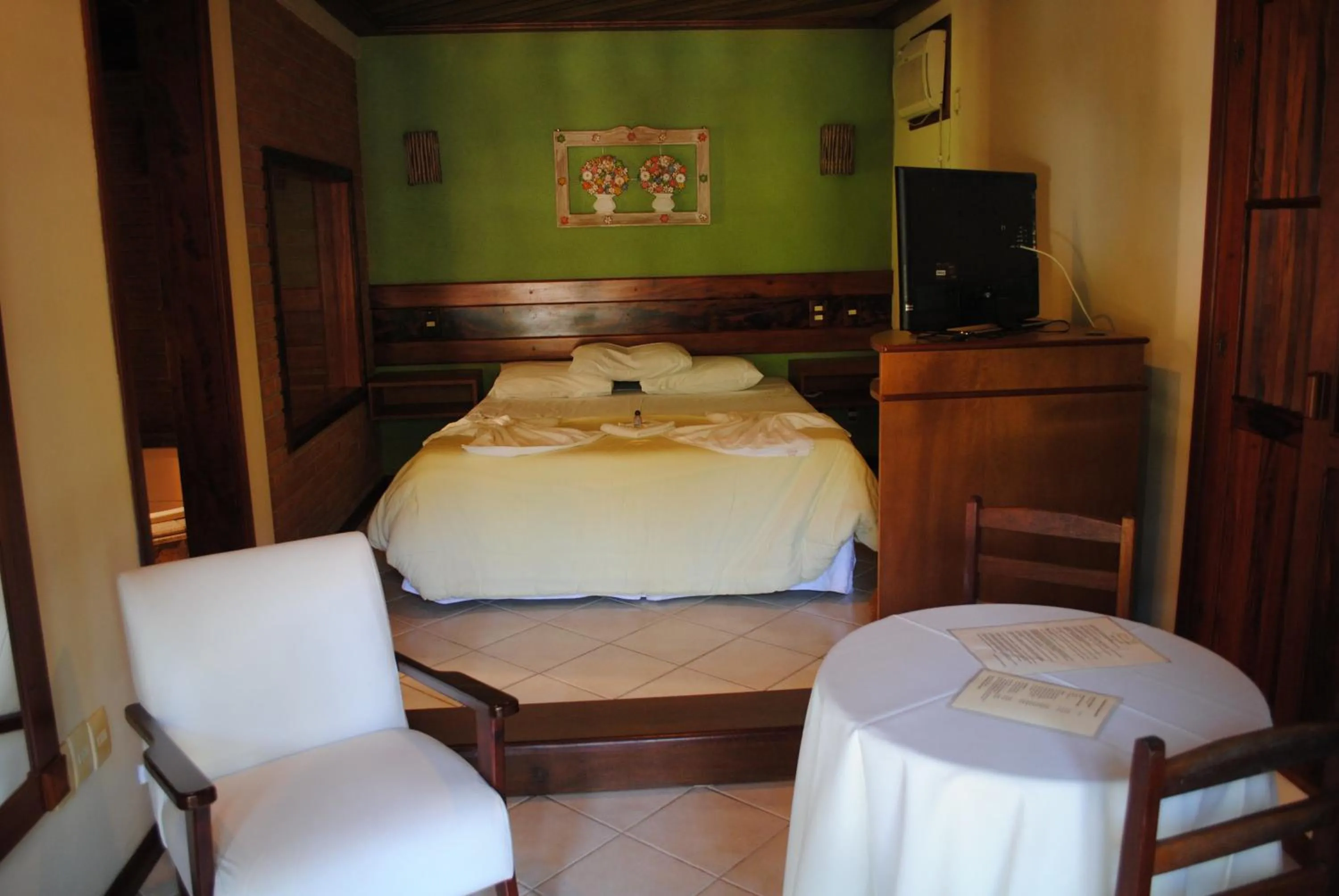 Photo of the whole room, Bed in Pousada Solar das Montanhas