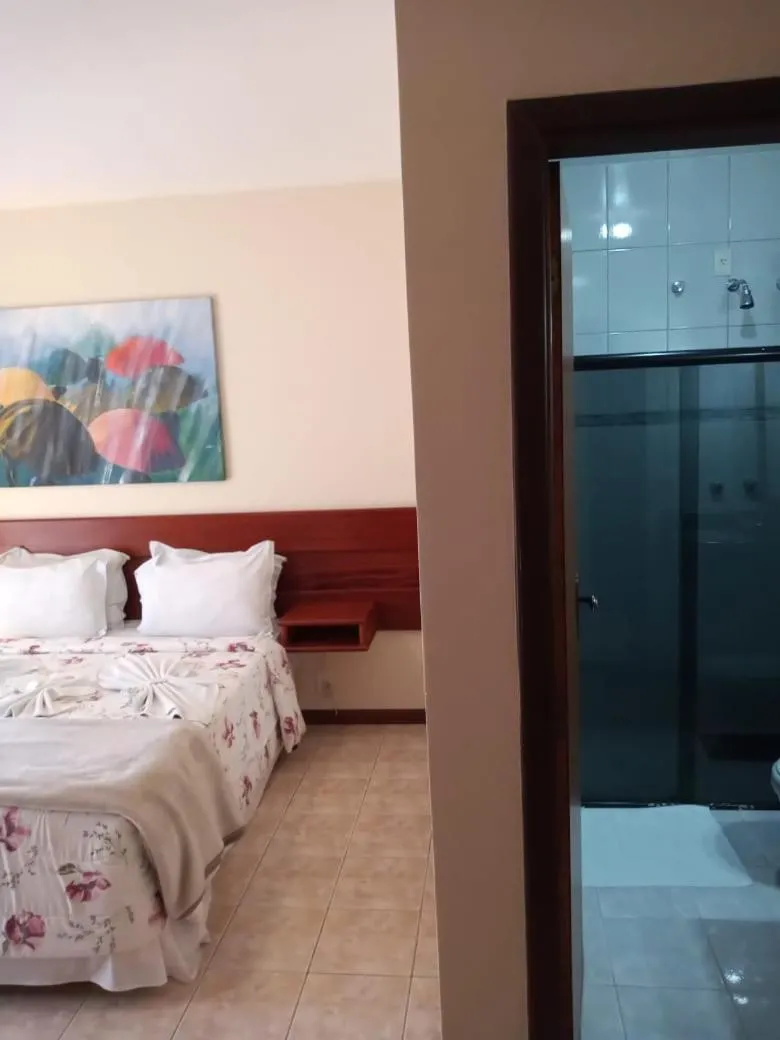 Bathroom, Bed in Pousada Solar das Montanhas