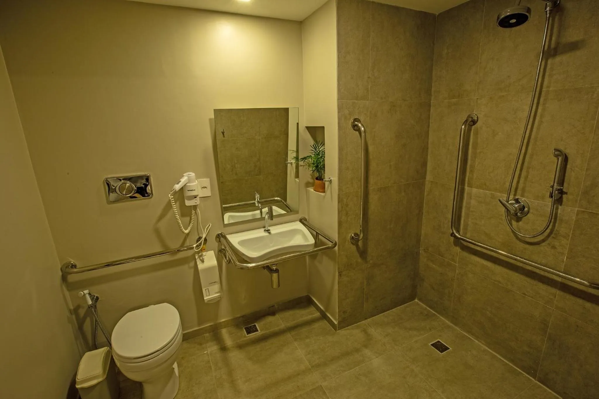 Bathroom in Cais da Praia Hotel