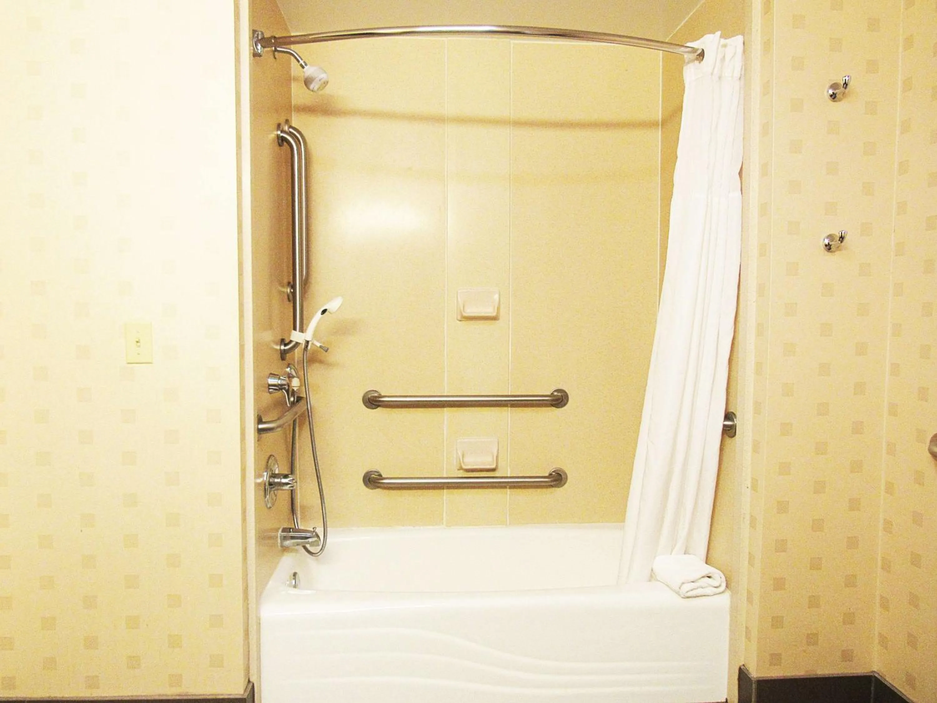 Bathroom in Hampton Inn Oxford-West