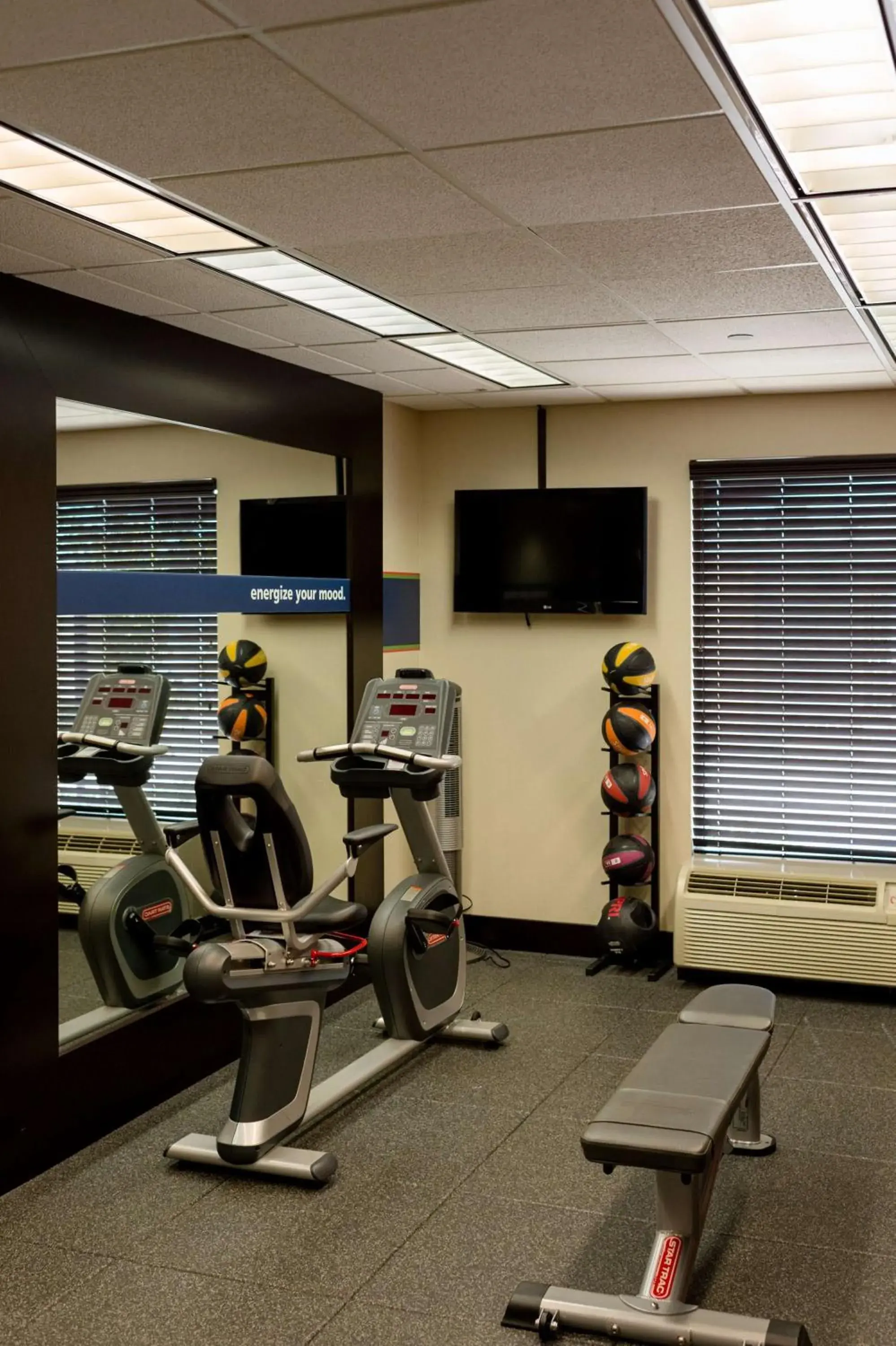 Fitness centre/facilities in Hampton Inn Oxford-West Fitness centre/facilities in Hampton Inn Oxford-West