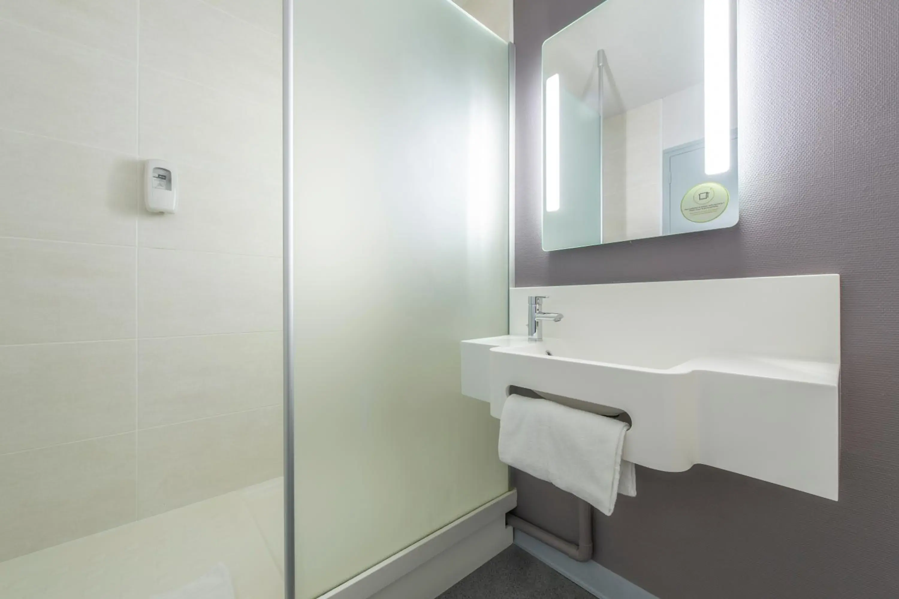 Double Room in B&B HOTEL Orange Double Room in B&B HOTEL Orange