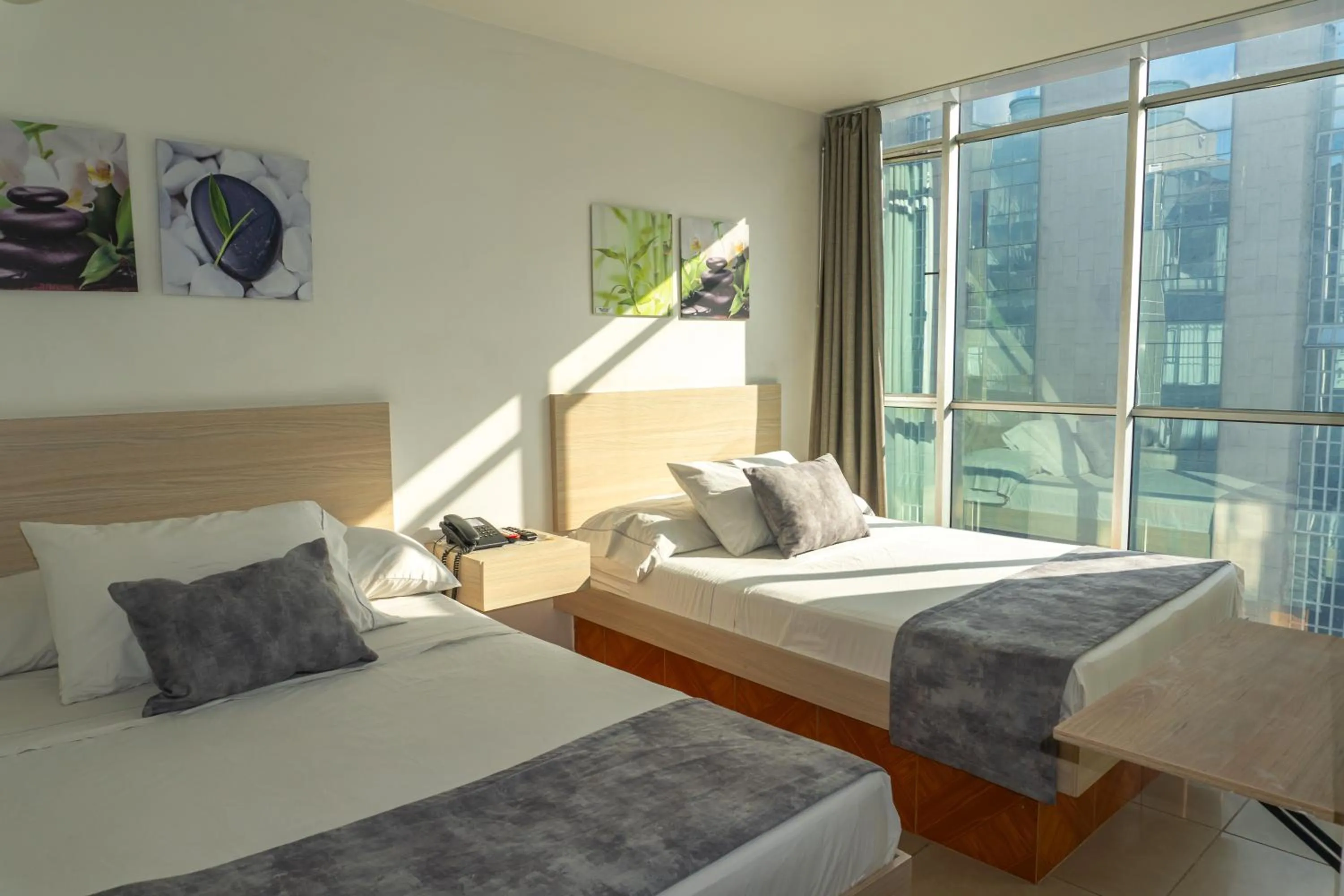 Bed in Hotel Alcaravan Medellín