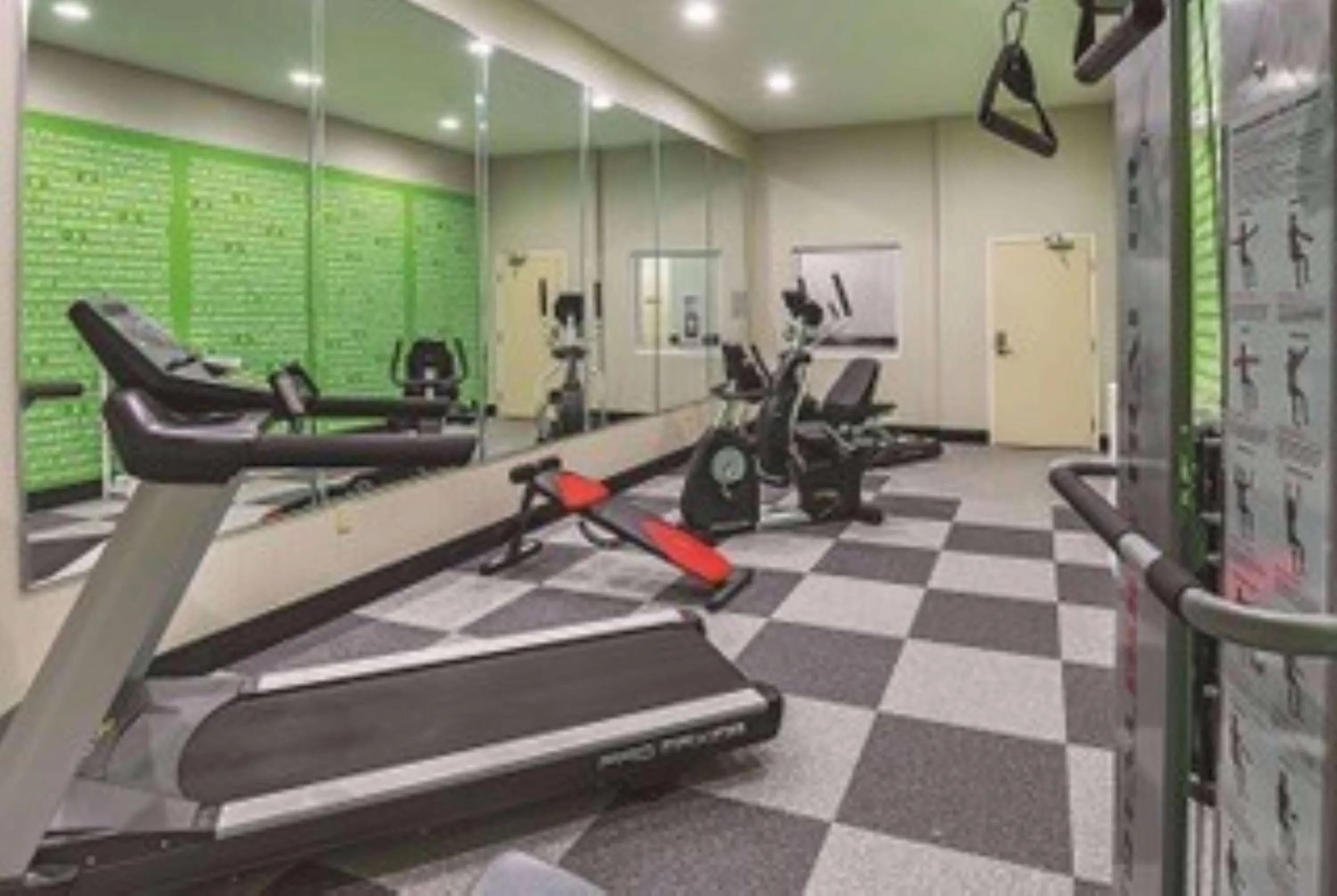 Fitness centre/facilities in La Quinta by Wyndham Ft. Worth - Forest Hill, TX
