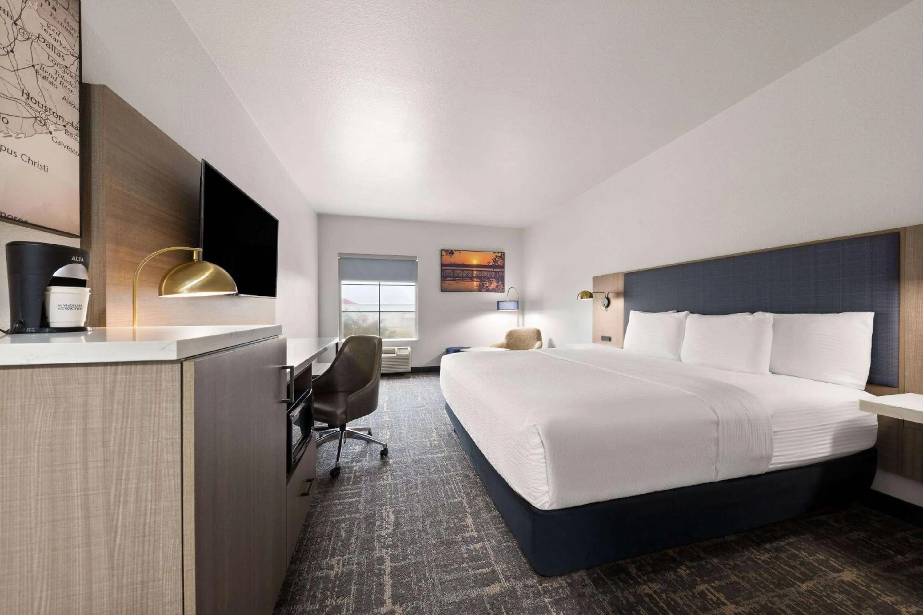 Photo of the whole room, Bed in La Quinta by Wyndham Ft. Worth - Forest Hill, TX