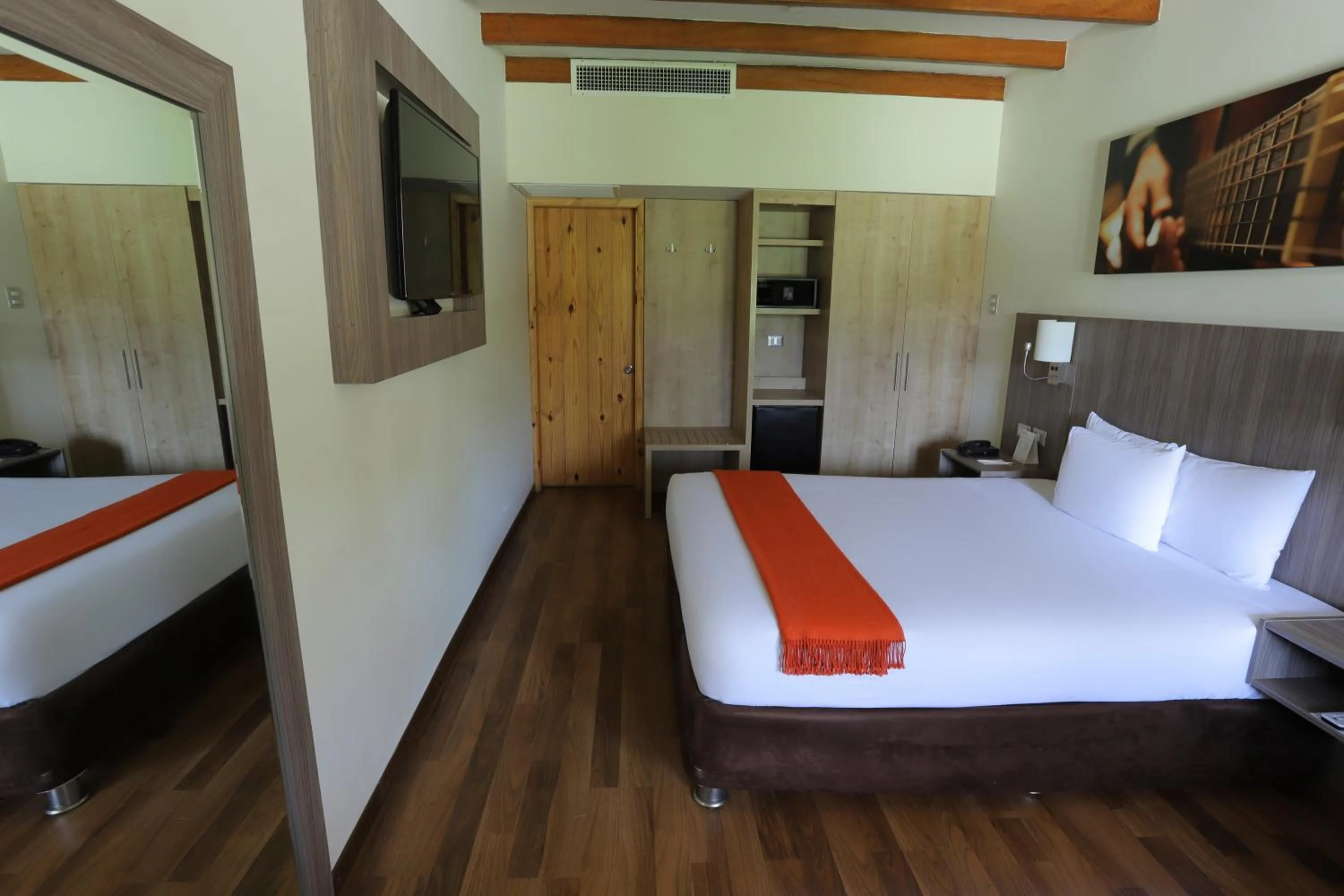 Shower, Bed in Casa Andina Standard Chincha