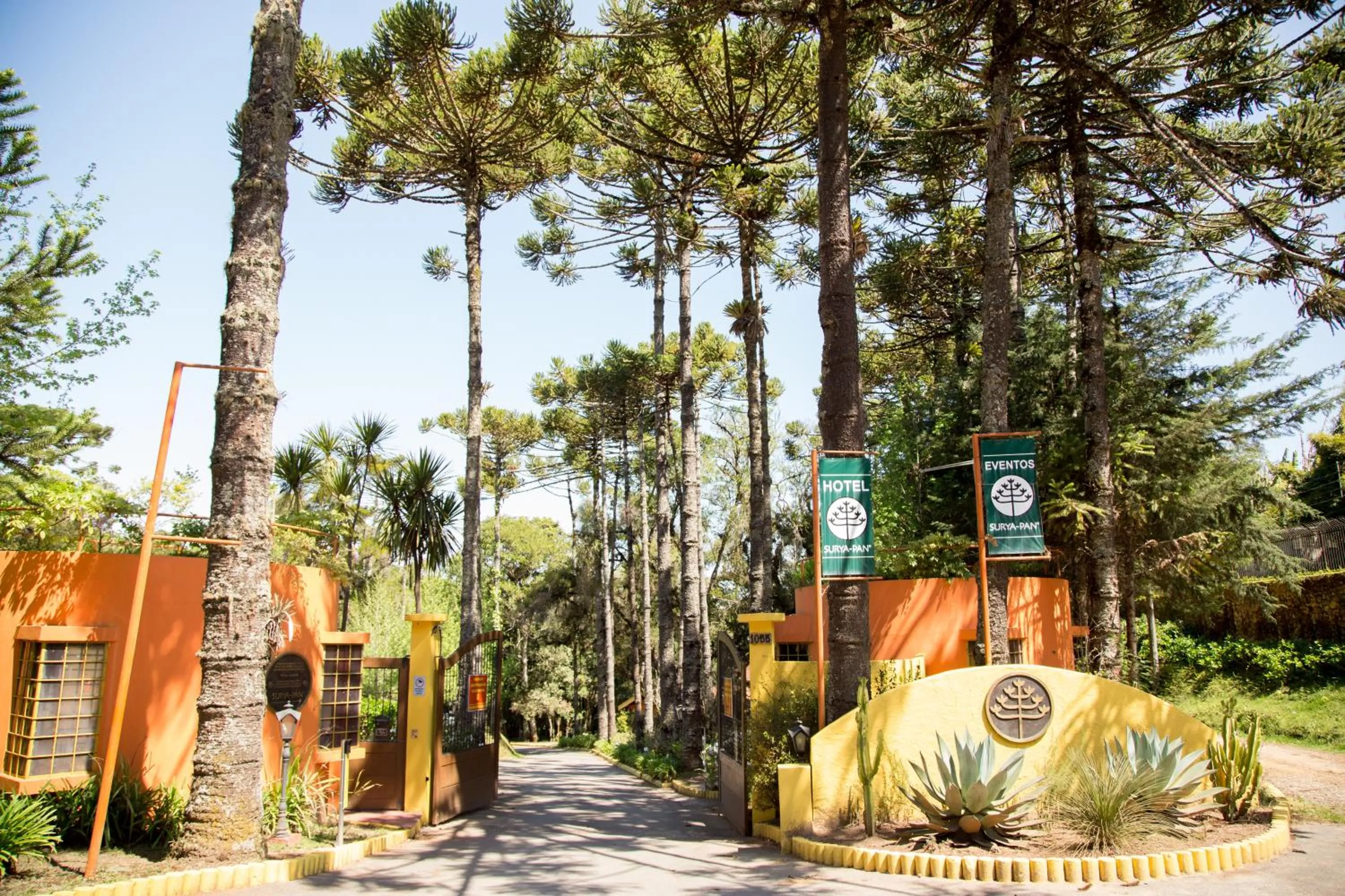 Facade/entrance in Surya-Pan Refúgio Hotel - Super Pet Friendly