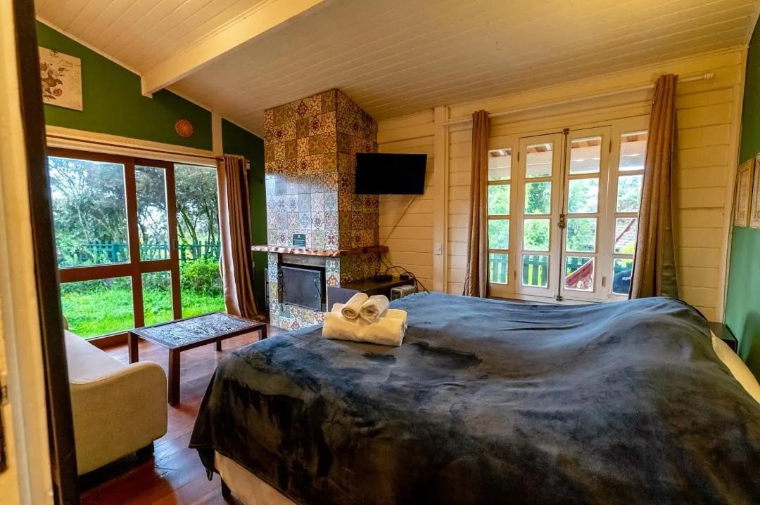 Property building, Bed in Surya-Pan Refúgio Hotel - Super Pet Friendly