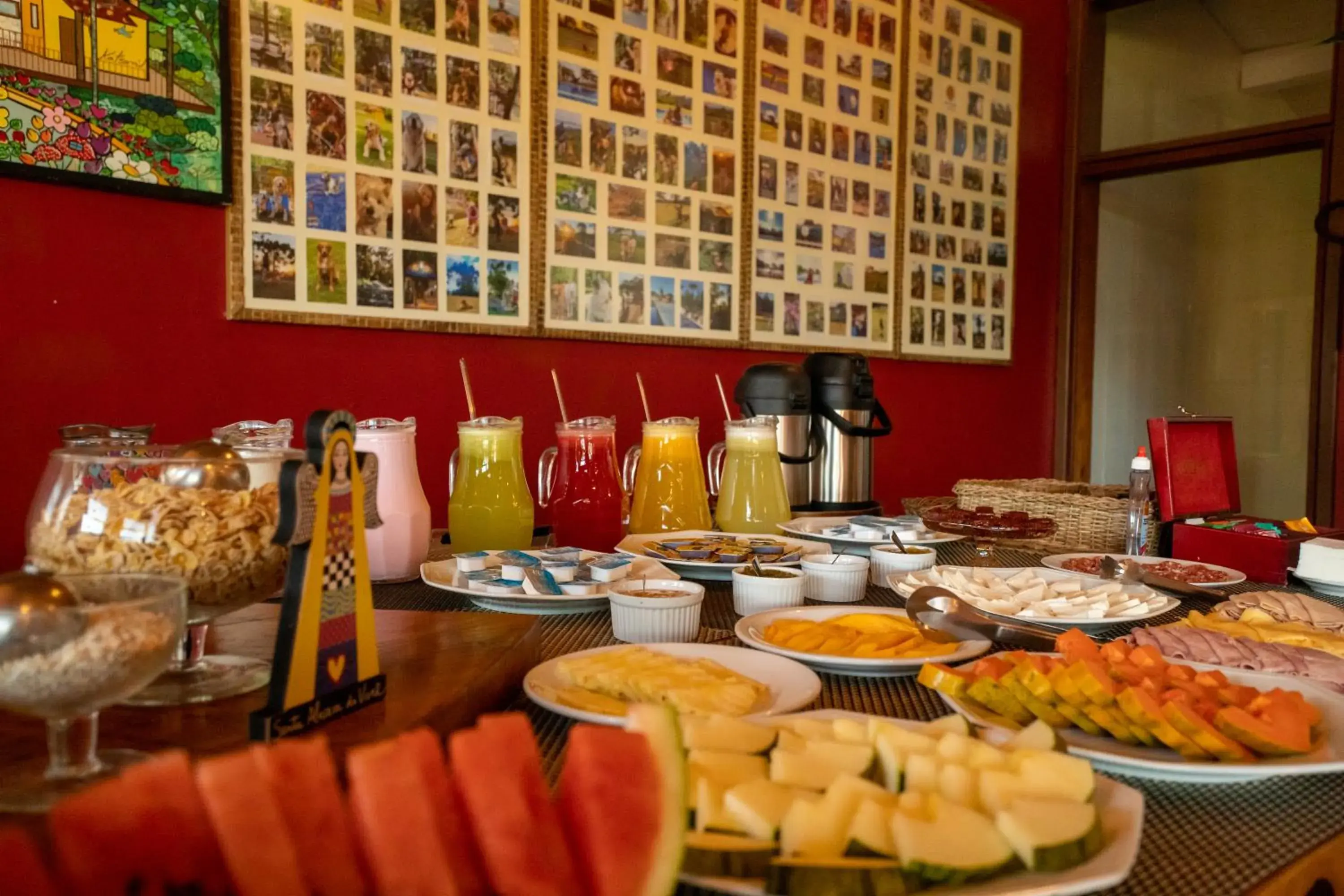Food and drinks in Surya-Pan Refúgio Hotel - Super Pet Friendly Food and drinks in Surya-Pan Refúgio Hotel - Super Pet Friendly