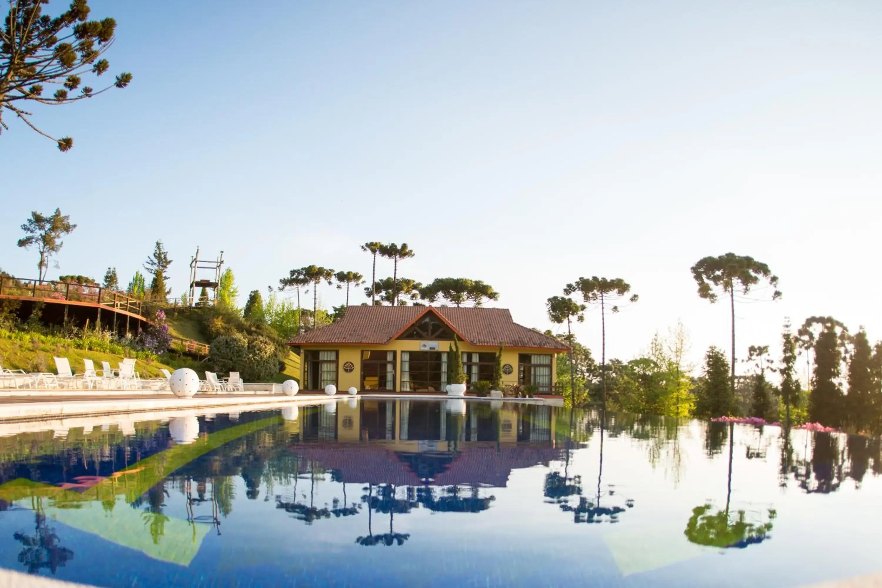 Surya-Pan Refúgio Hotel - Super Pet Friendly Surya-Pan Refúgio Hotel - Super Pet Friendly