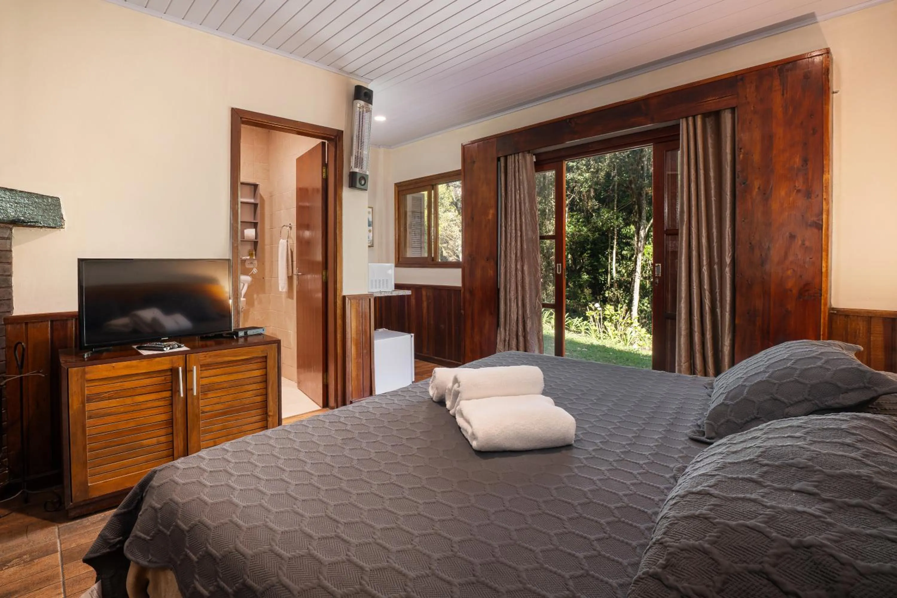 Bed in Surya-Pan Refúgio Hotel - Super Pet Friendly