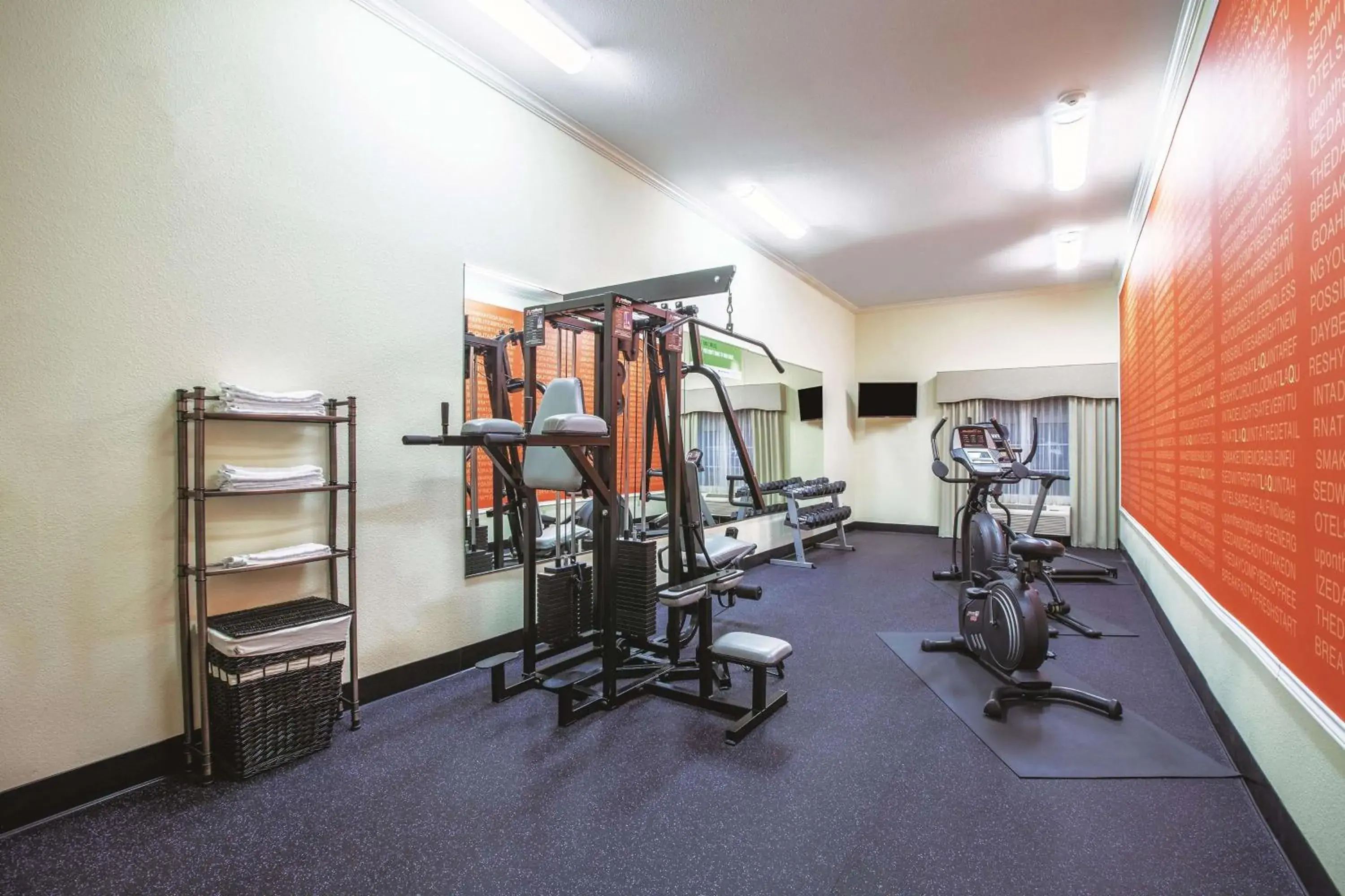 Fitness centre/facilities in La Quinta by Wyndham Gainesville Fitness centre/facilities in La Quinta by Wyndham Gainesville