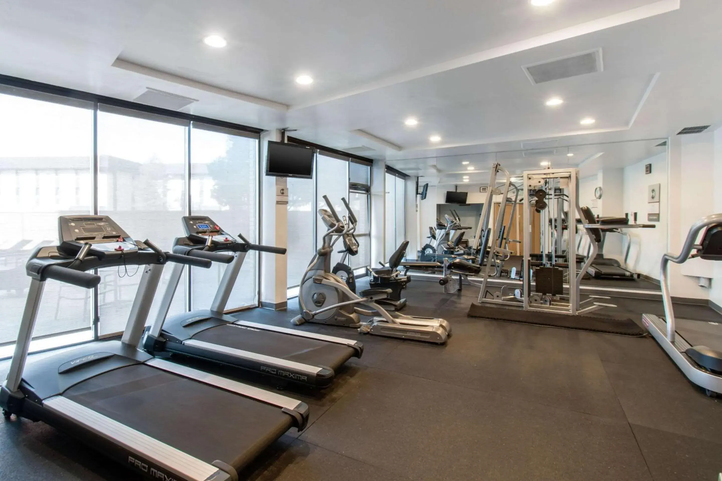 Spa and wellness centre/facilities, Fitness Center/Facilities in Clarion Hotel Denver Central