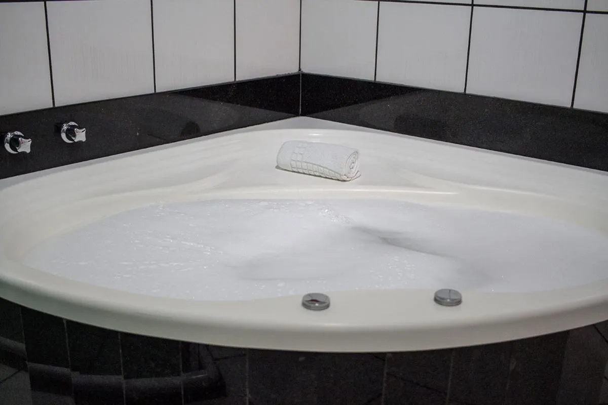 Hot Tub in Hotel do Papai Noel
