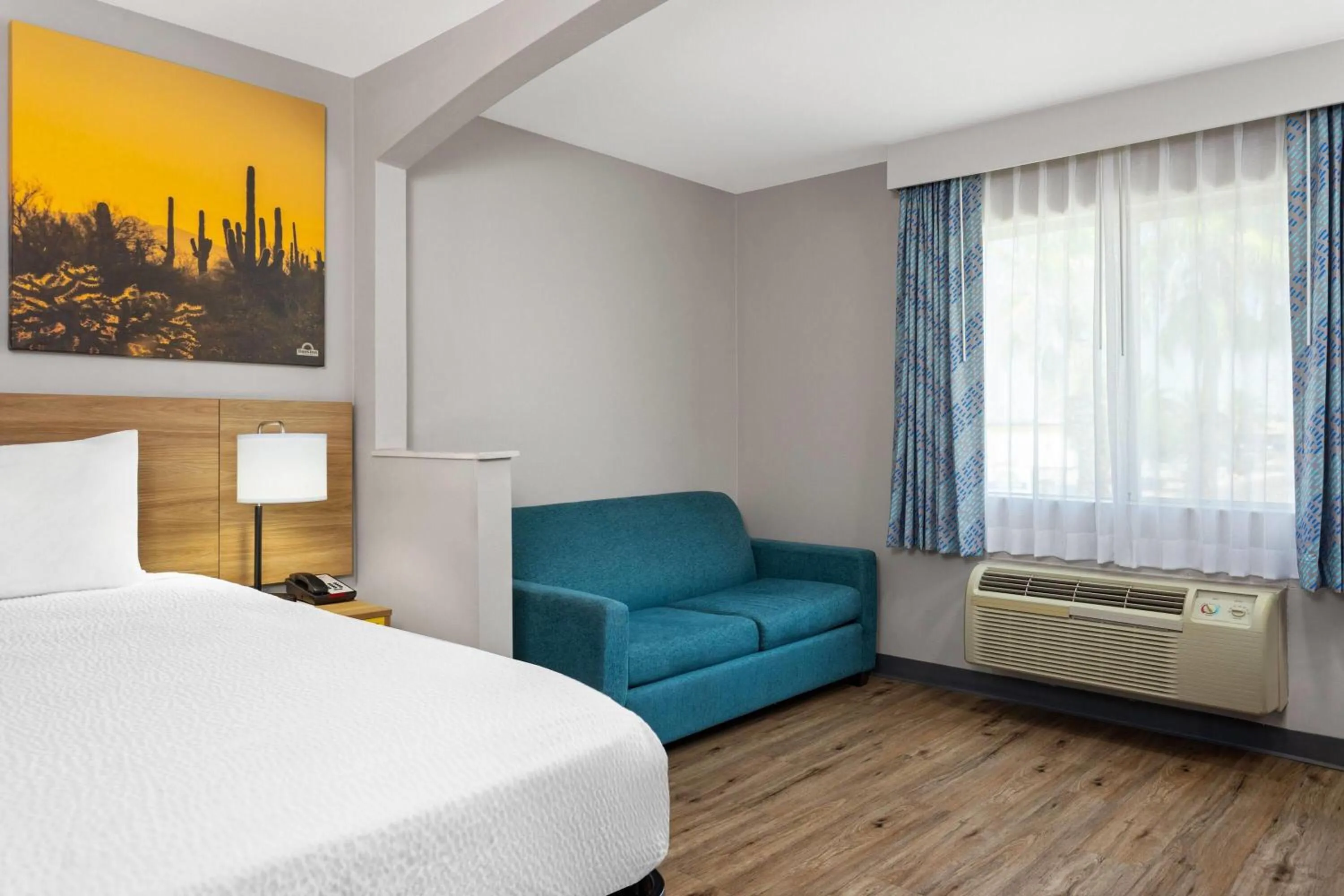 Photo of the whole room, Bed in Days Inn by Wyndham Phoenix West