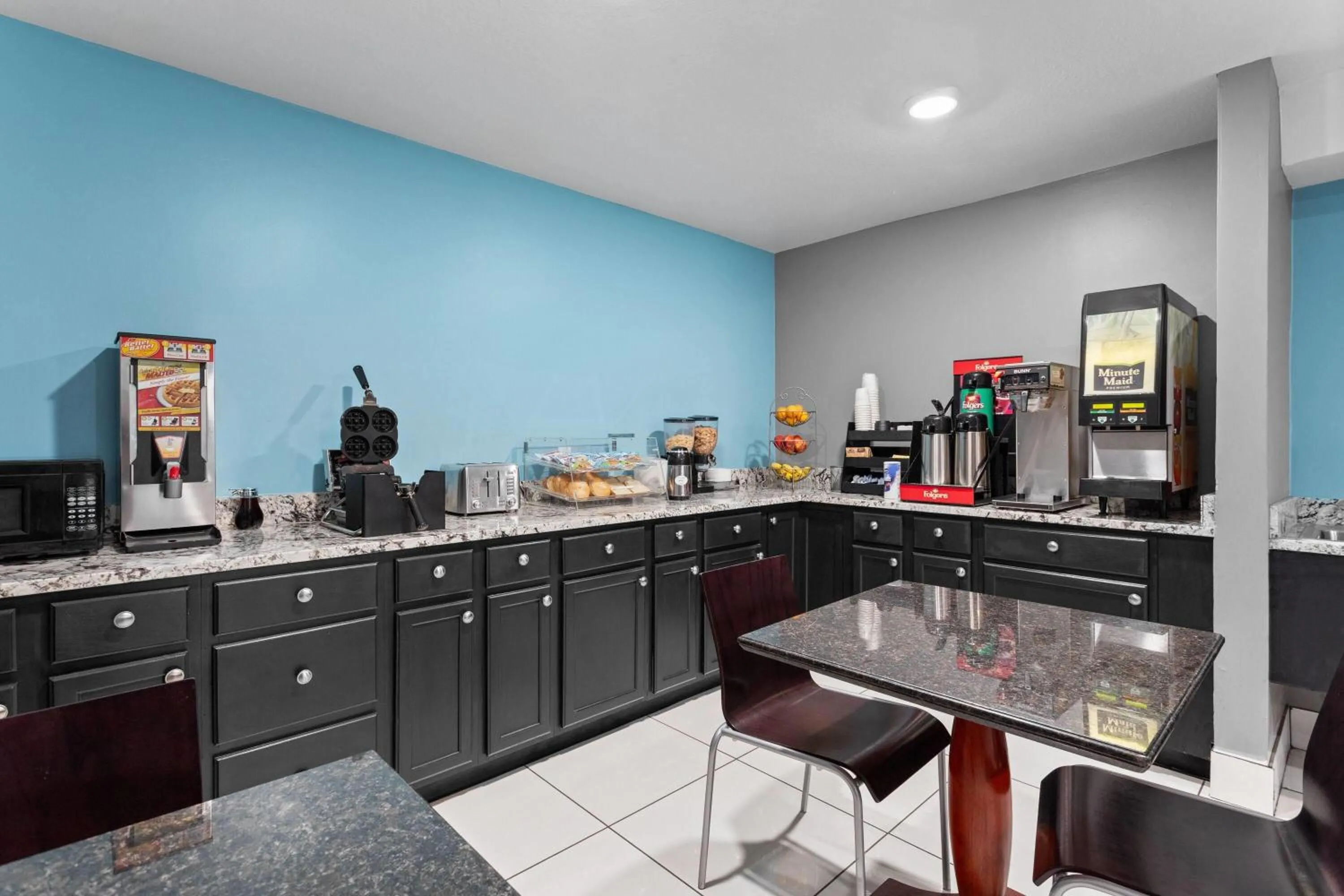 Breakfast in Days Inn by Wyndham Phoenix West