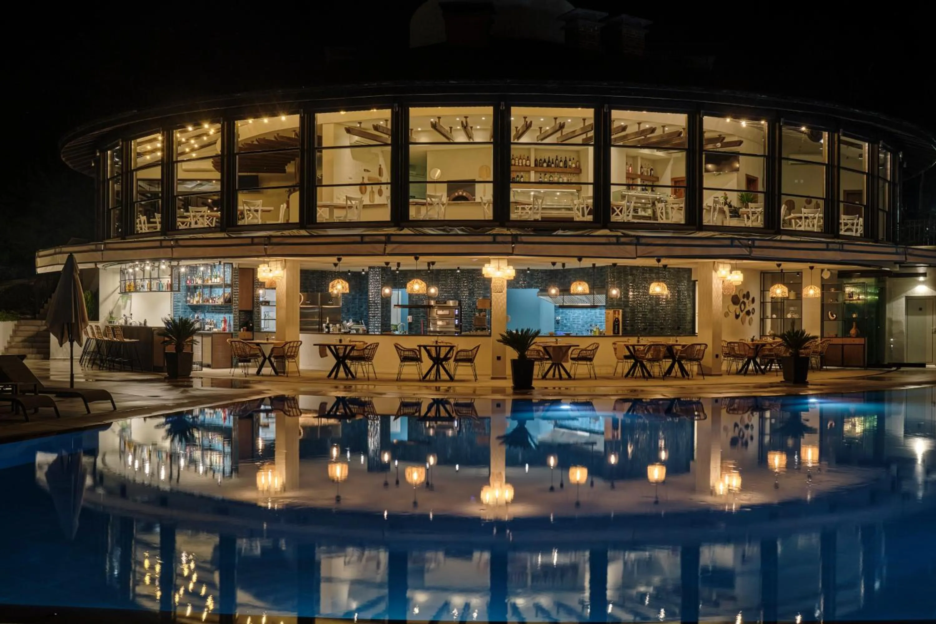 Restaurant/places to eat in Santa Marina Holiday Village