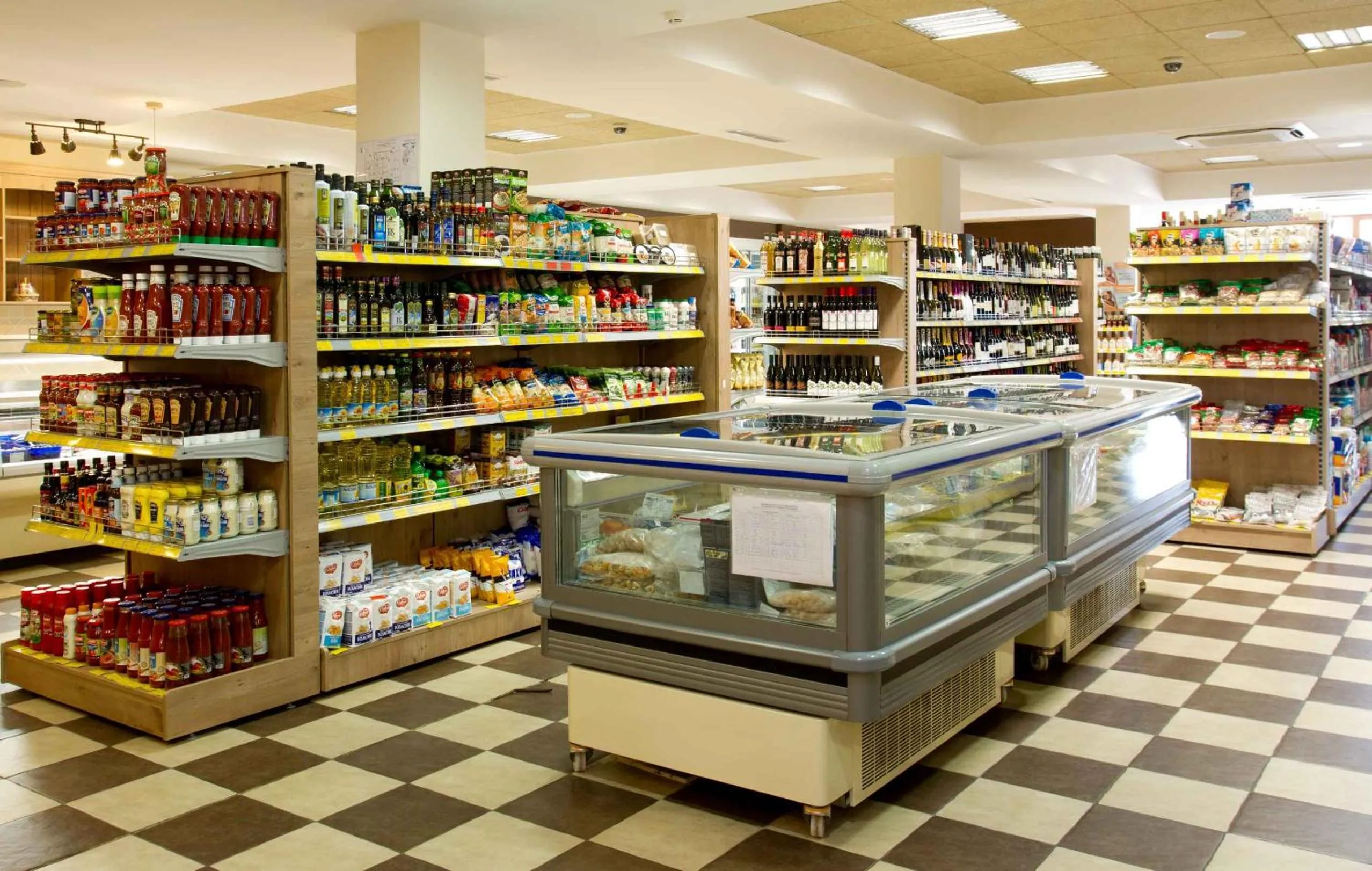 On-site shops in Santa Marina Holiday Village