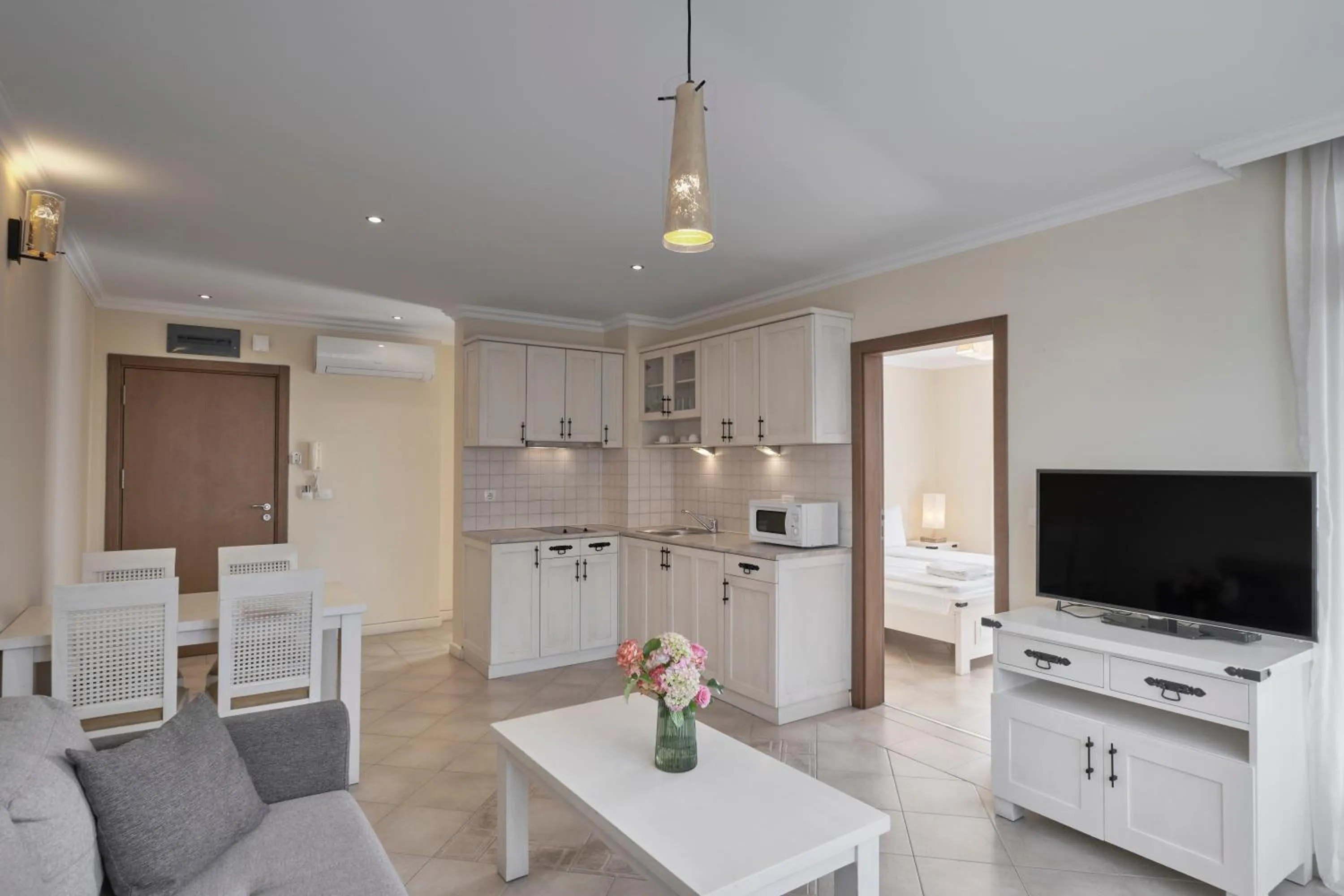 TV and multimedia in Santa Marina Holiday Village