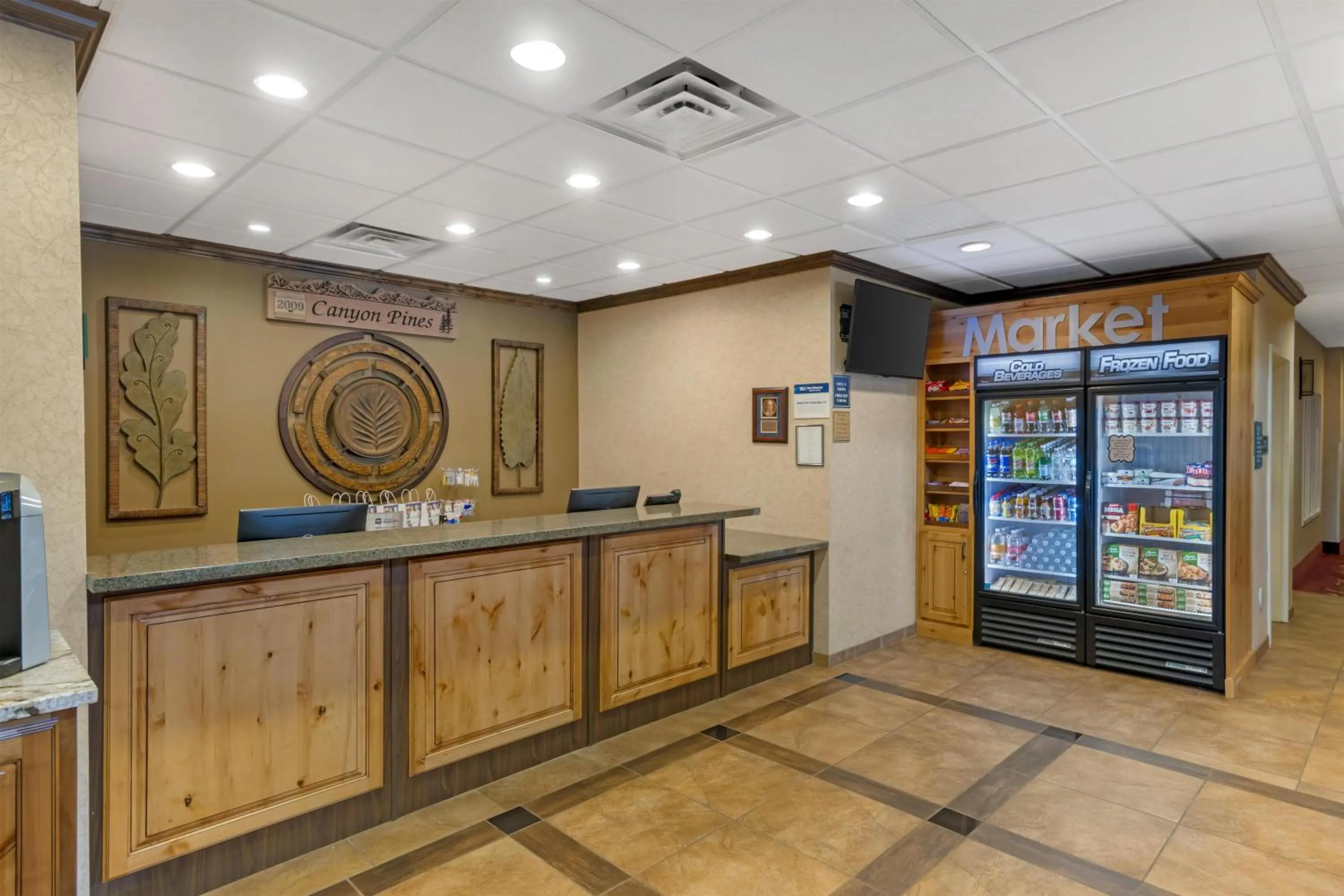 Lobby or reception in Best Western Plus Canyon Pines